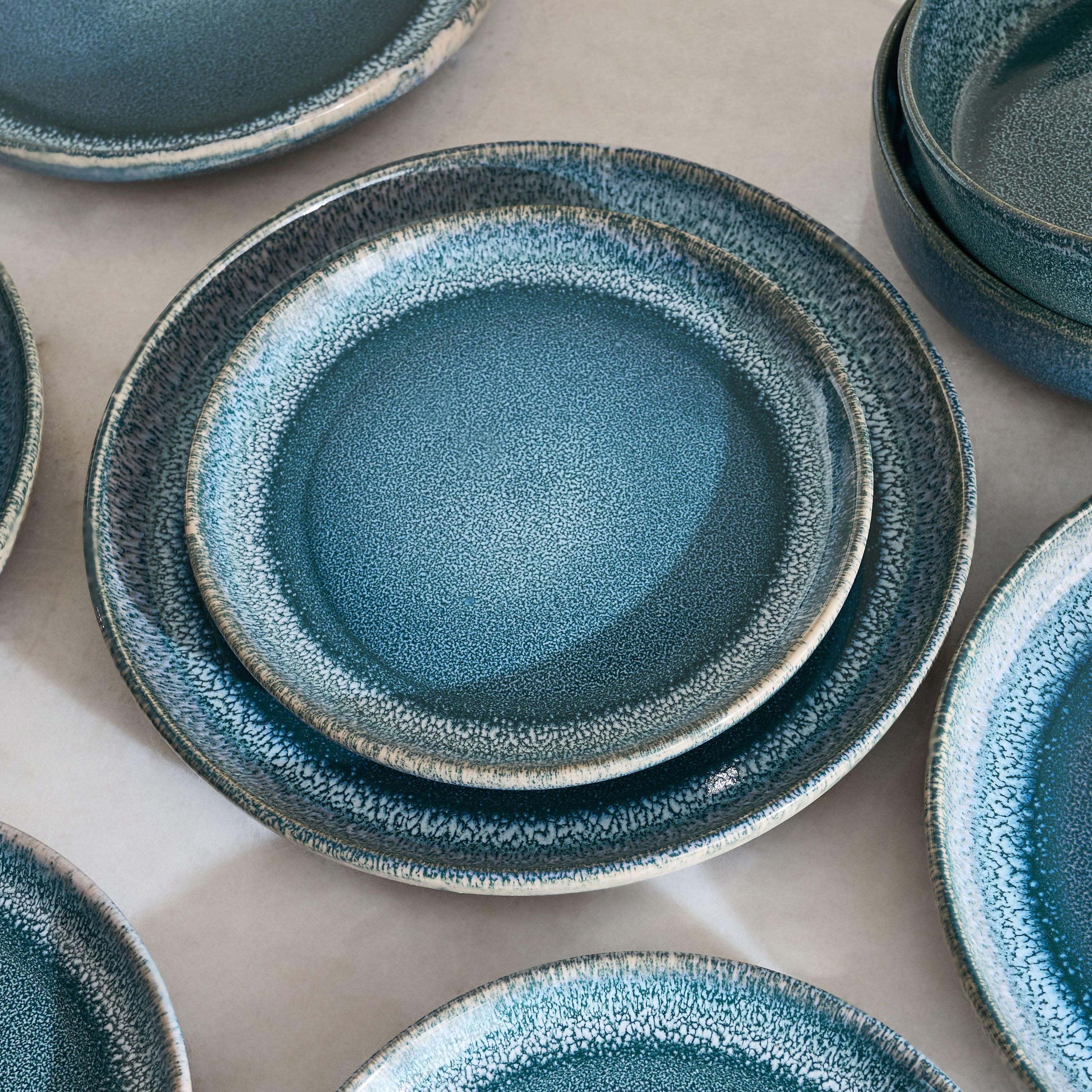 طقم عشاء 12 قطعة من إليجنزا - يخدم 4 أفراد-hbxdiningroom-tabletop-dinnersets-image-3