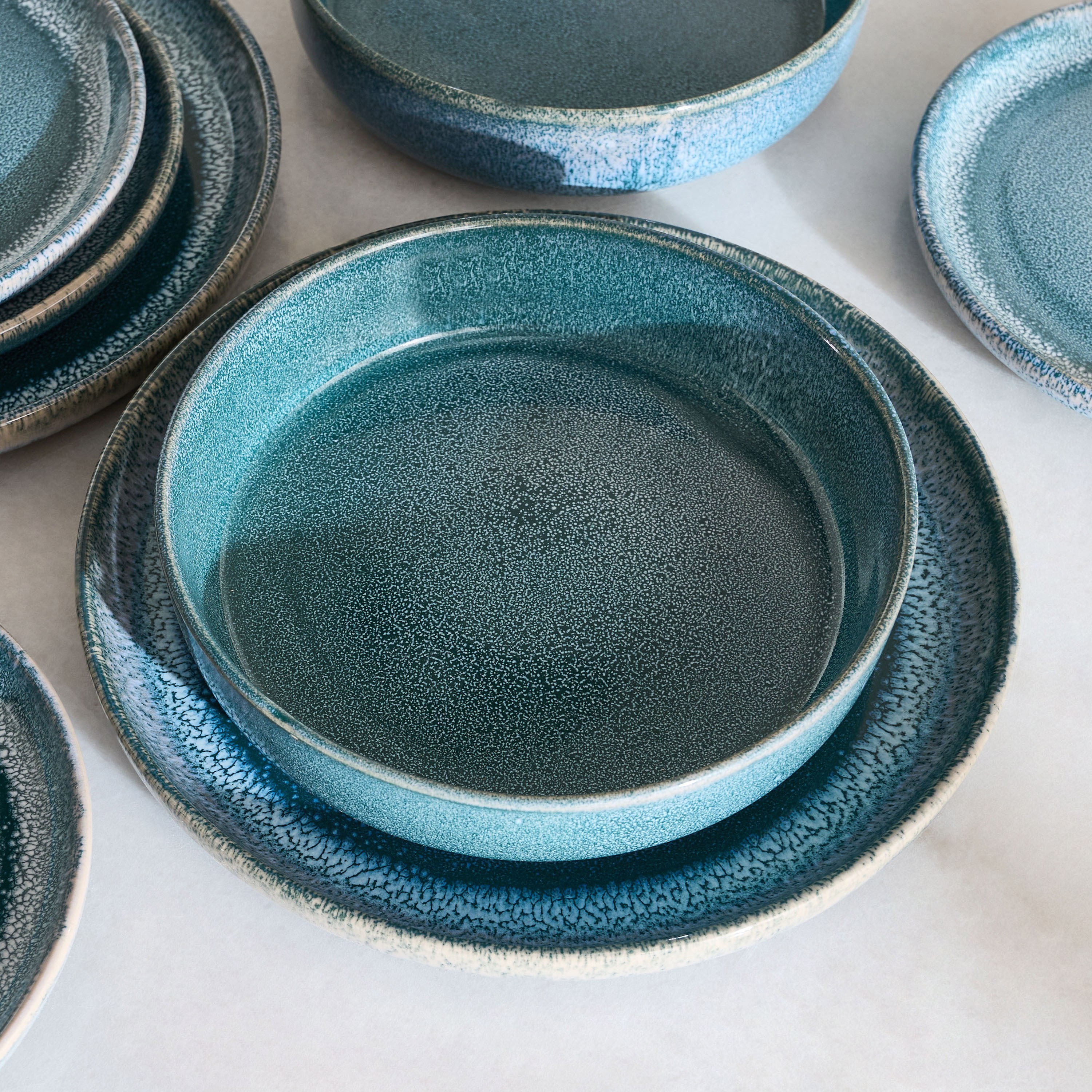 طقم عشاء 12 قطعة من إليجنزا - يخدم 4 أفراد-hbxdiningroom-tabletop-dinnersets-image-4