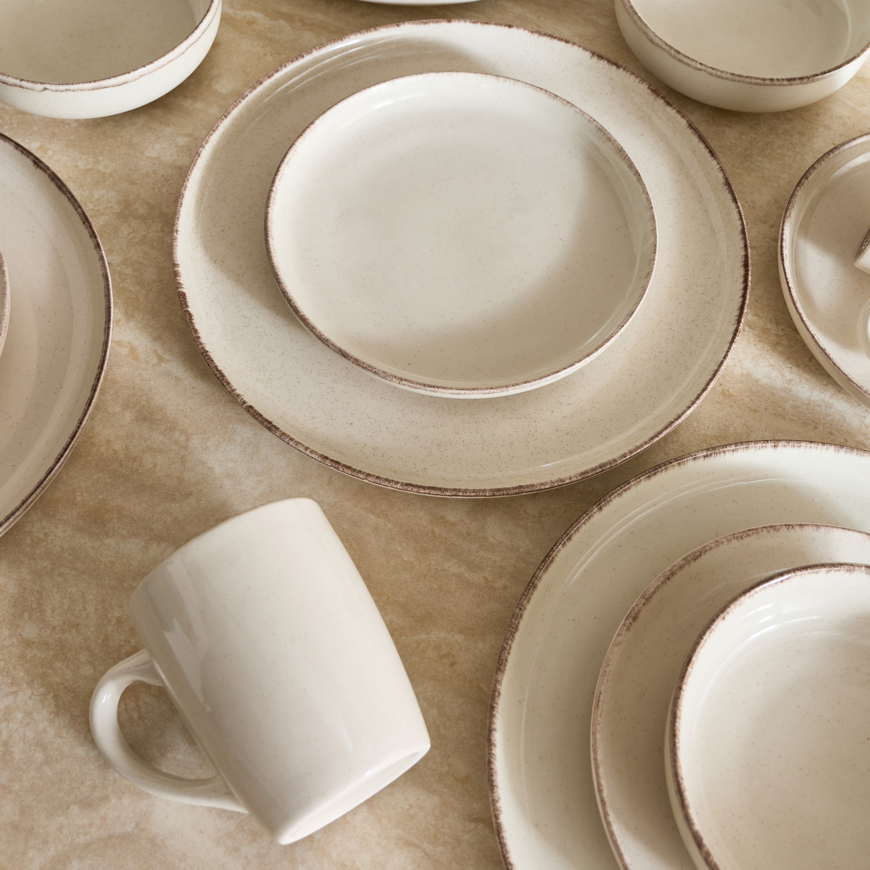 طقم عشاء 16 قطعة من إليجانزا - 4 أفراد-hbxdiningroom-tabletop-dinnersets-image-3