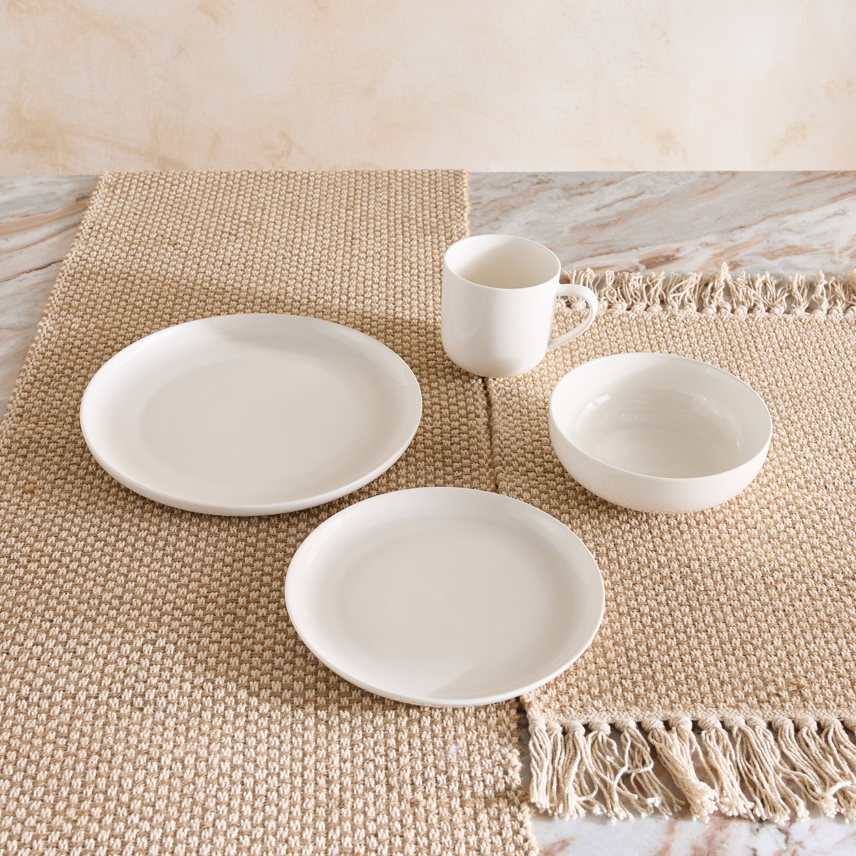 طقم عشاء 16 قطعة من إليجنزا - يخدم 4 أفراد-hbxdiningroom-tabletop-dinnersets-image-2