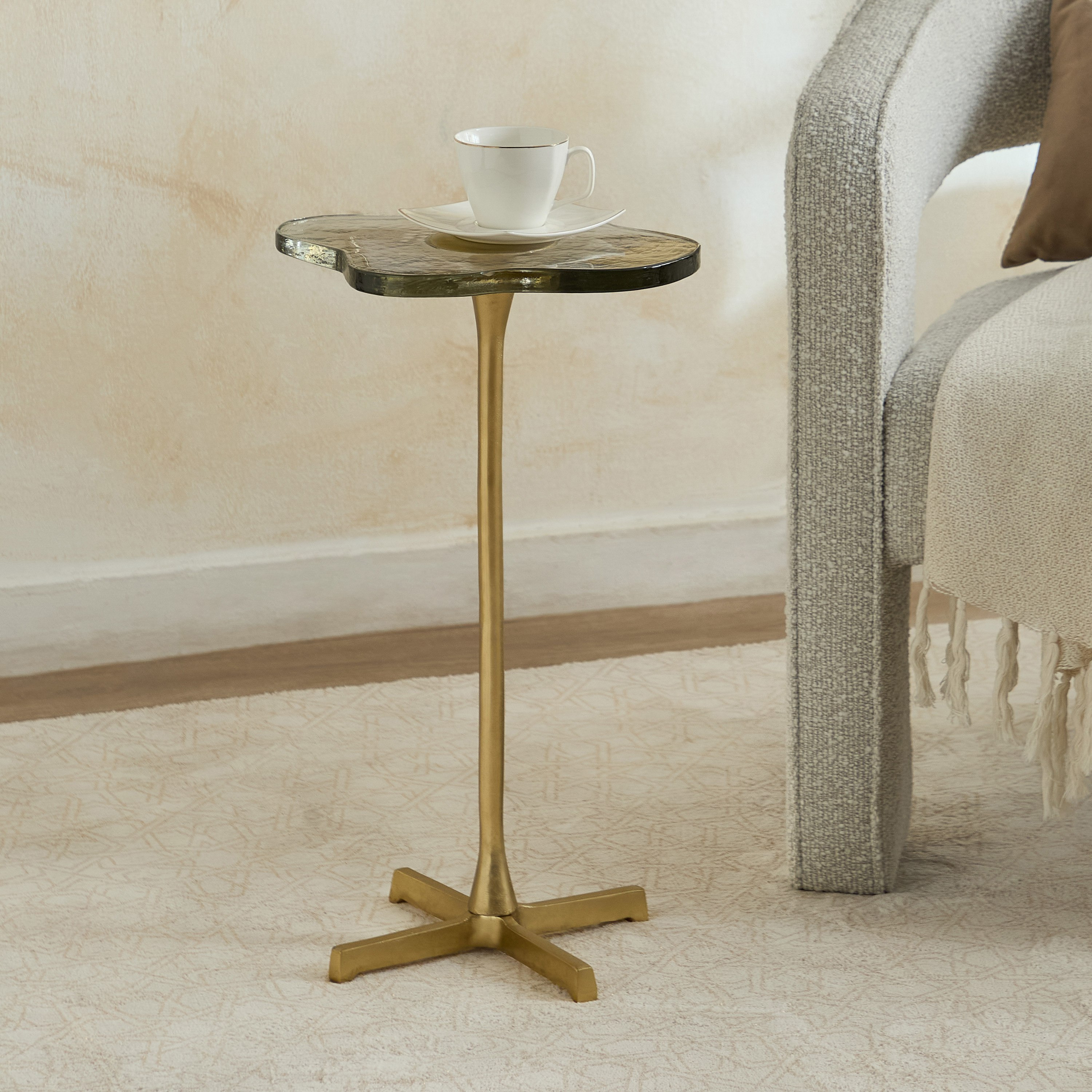 طاولة زينة بسطح زجاجي من تريم-hbxfurniture-livingroom-endtables-image-2