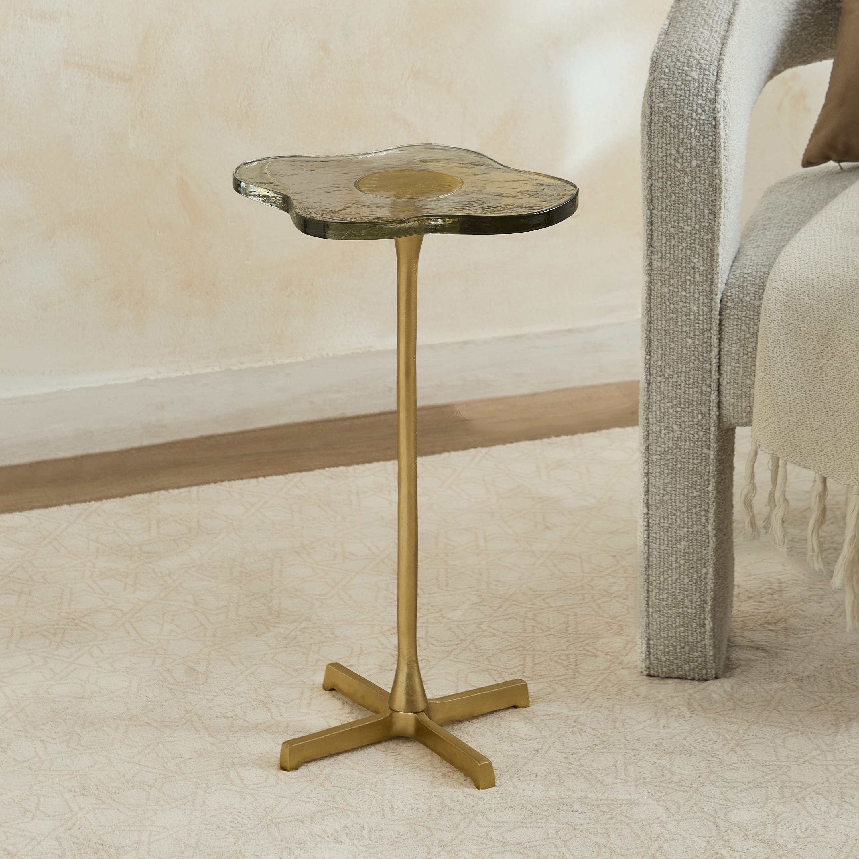طاولة زينة بسطح زجاجي من تريم-hbxfurniture-livingroom-endtables-image-3