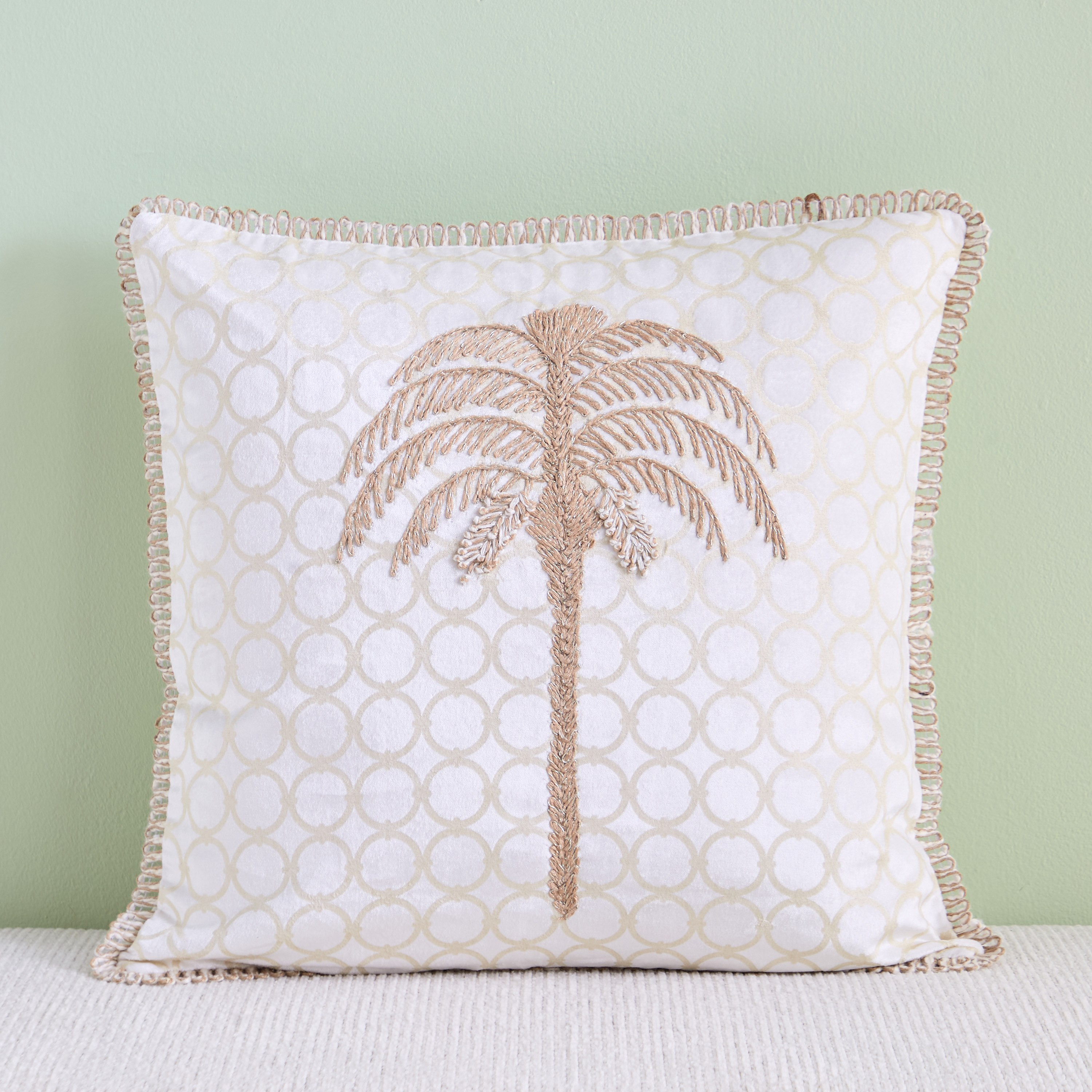 وسادة محشوة بتصميم نخيل من صحارا - 50x50 سم-hbxlivingroom-furnishings-cushionsandcovers-filledcushions-image-1