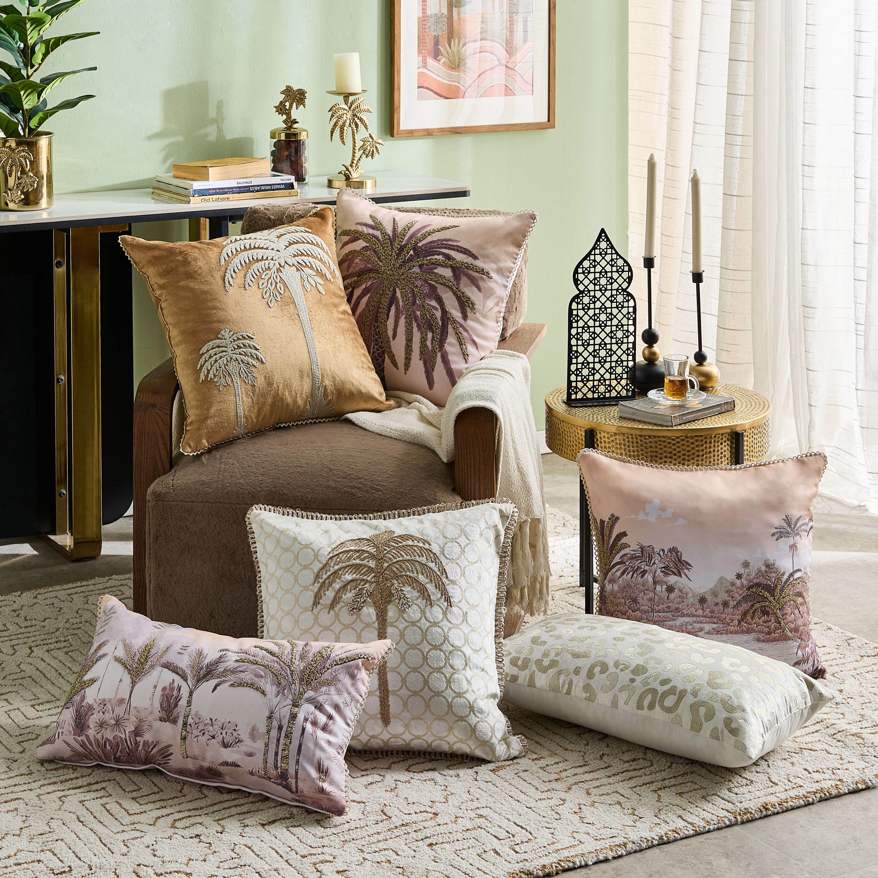 وسادة محشوة بتصميم نخيل من صحارا - 50x50 سم-hbxlivingroom-furnishings-cushionsandcovers-filledcushions-image-4