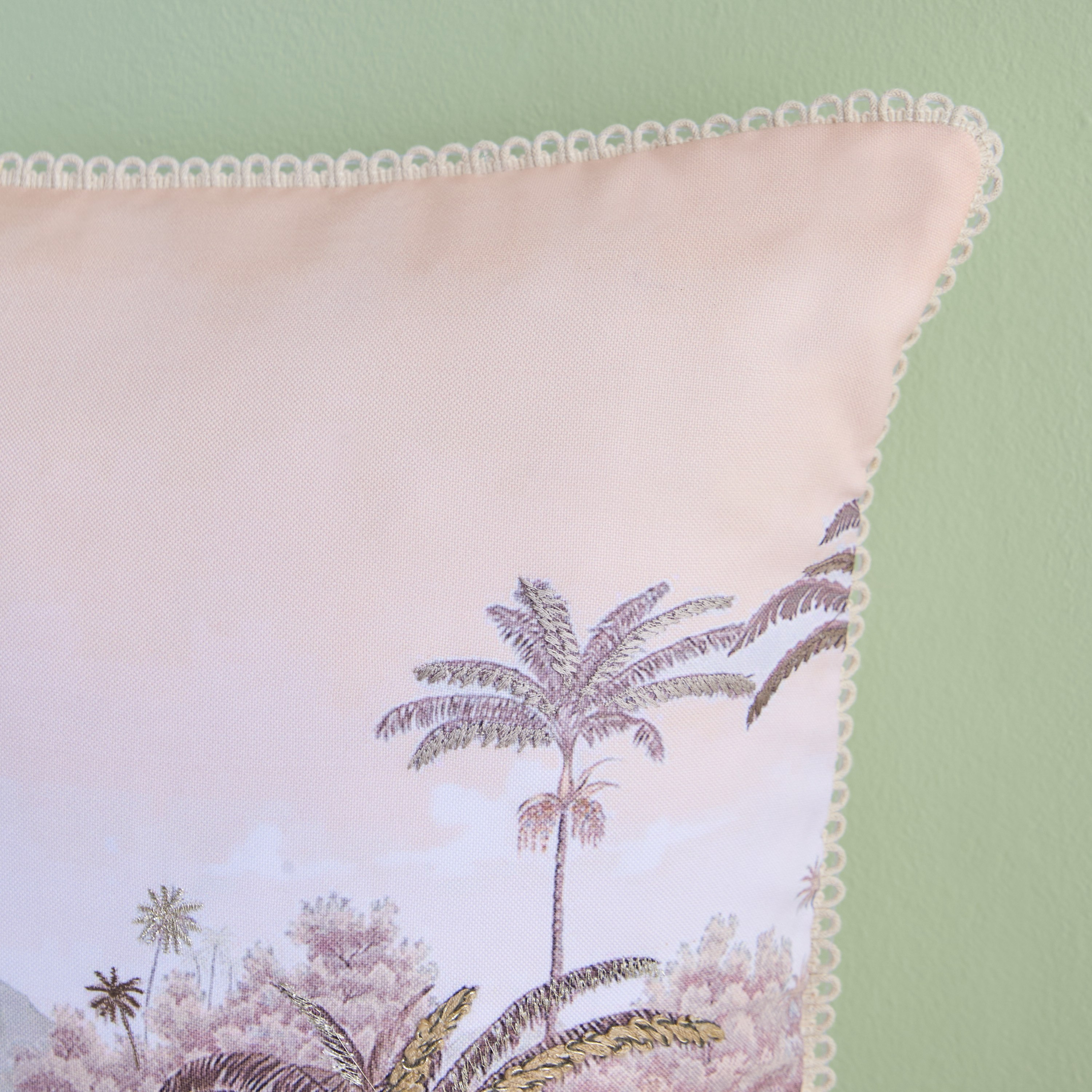 وسادة محشوة بتصميم واحة نهر من صحارا - 50x50 سم-hbxlivingroom-furnishings-cushionsandcovers-filledcushions-image-2