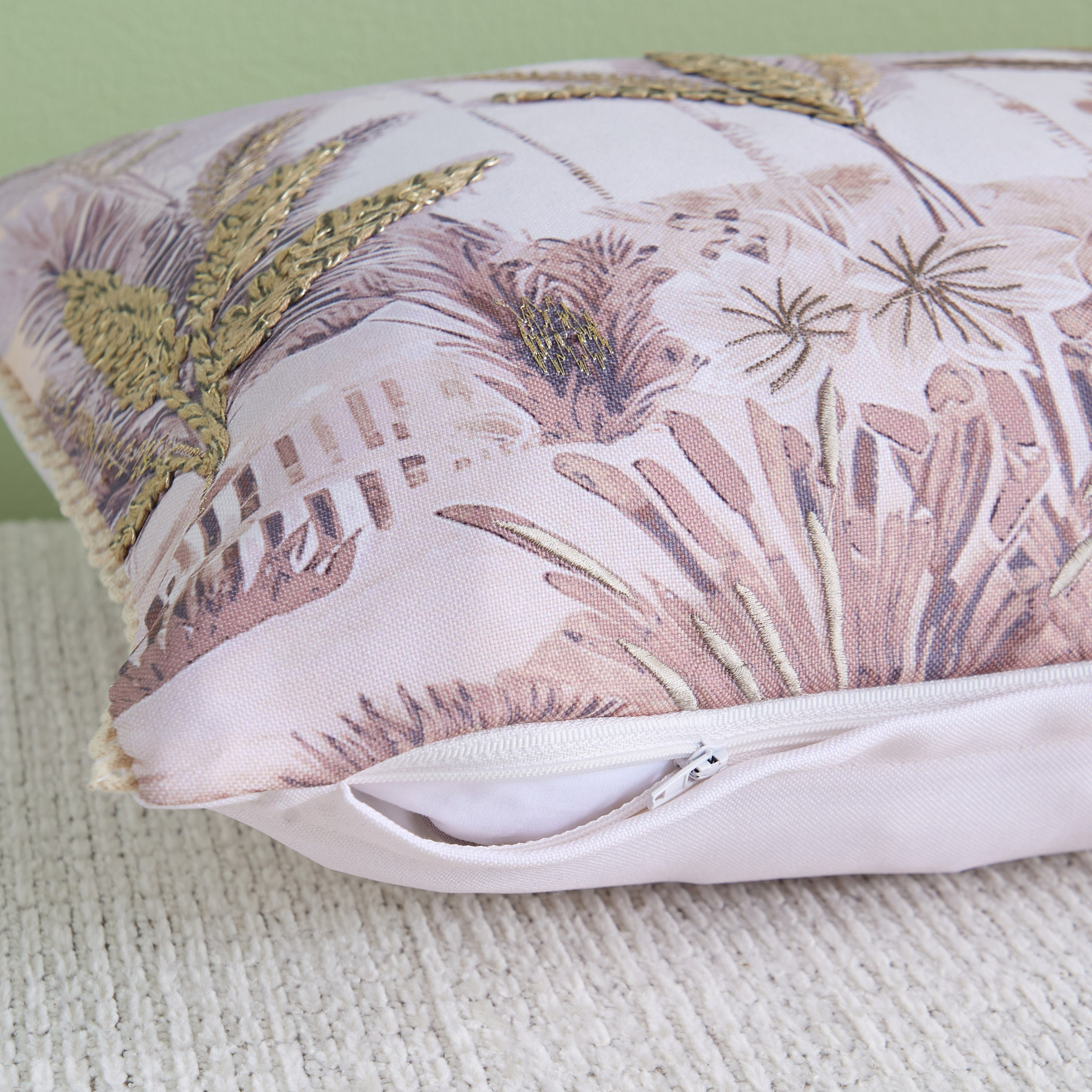 وسادة محشوة بتصميم واحة وعناقيد من صحارا - 35x60 سم-hbxhomeware-hbxkidsandyouth-image-3