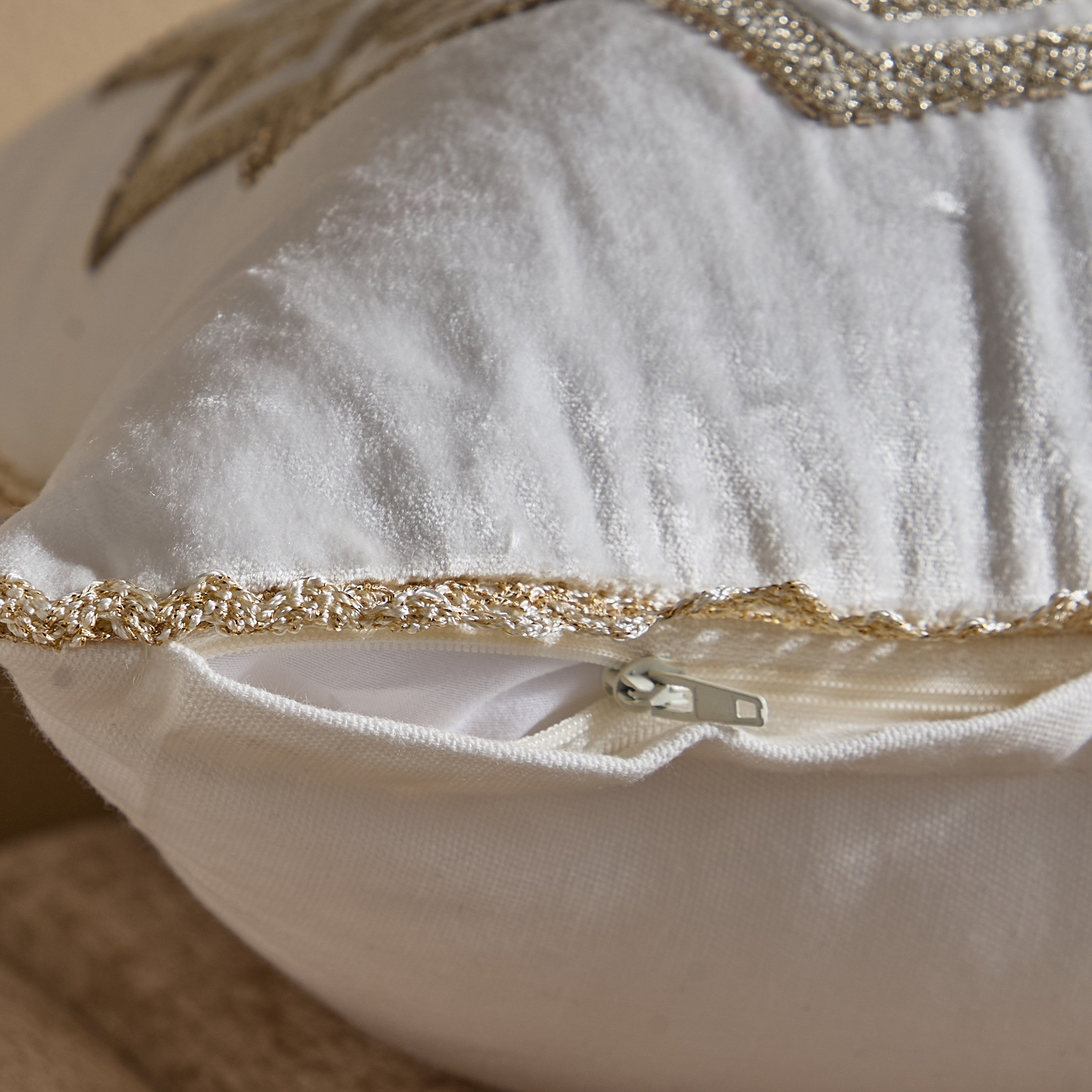 وسادة محشوة بتصميم ماندالا من ليالي - 45x45 سم-hbxlivingroom-furnishings-cushionsandcovers-filledcushions-image-3