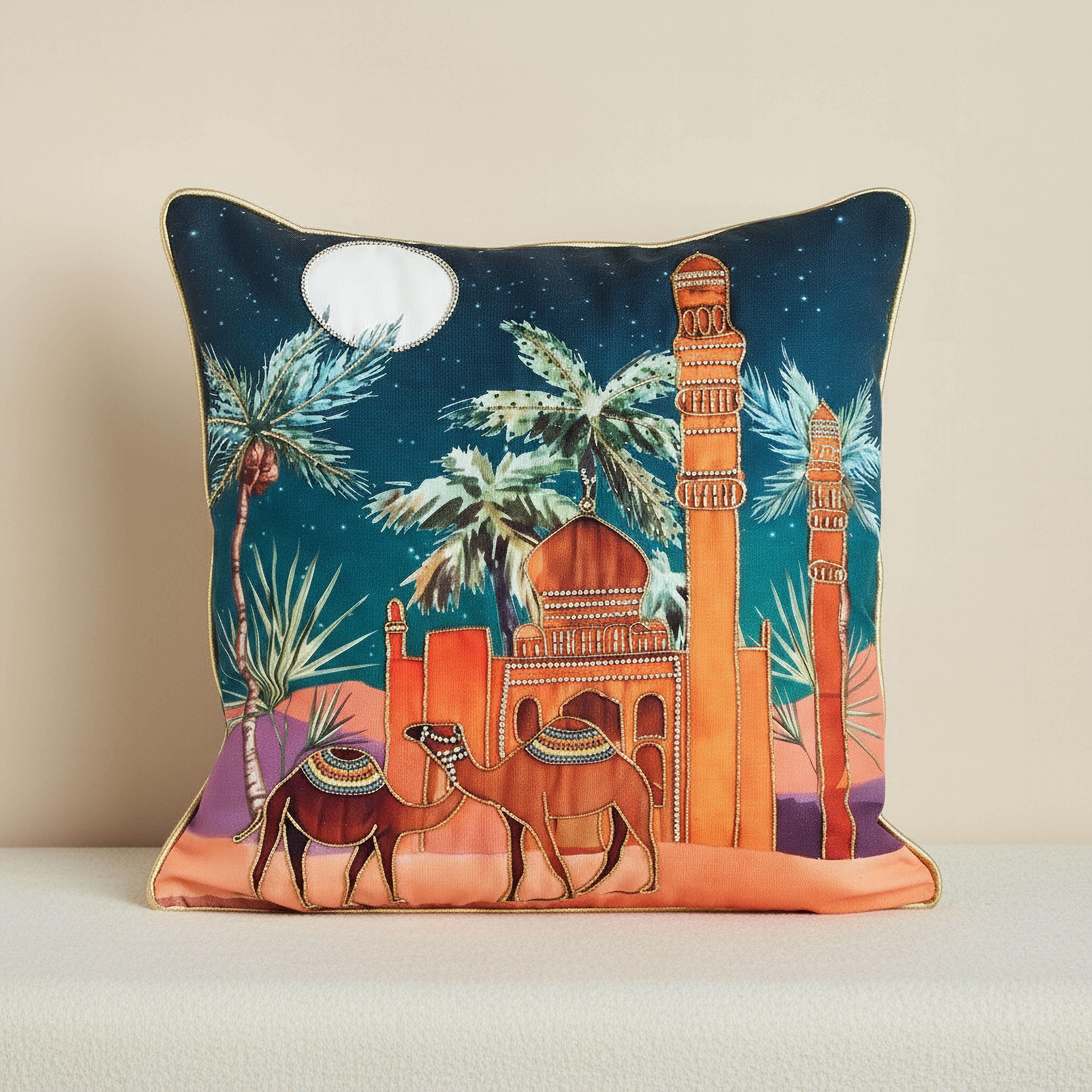 وسادة محشوة بتصميم جمل من أرابيان نايت - ‎45×45 سم‎-hbxhomeware-hbxbedroom-image-1