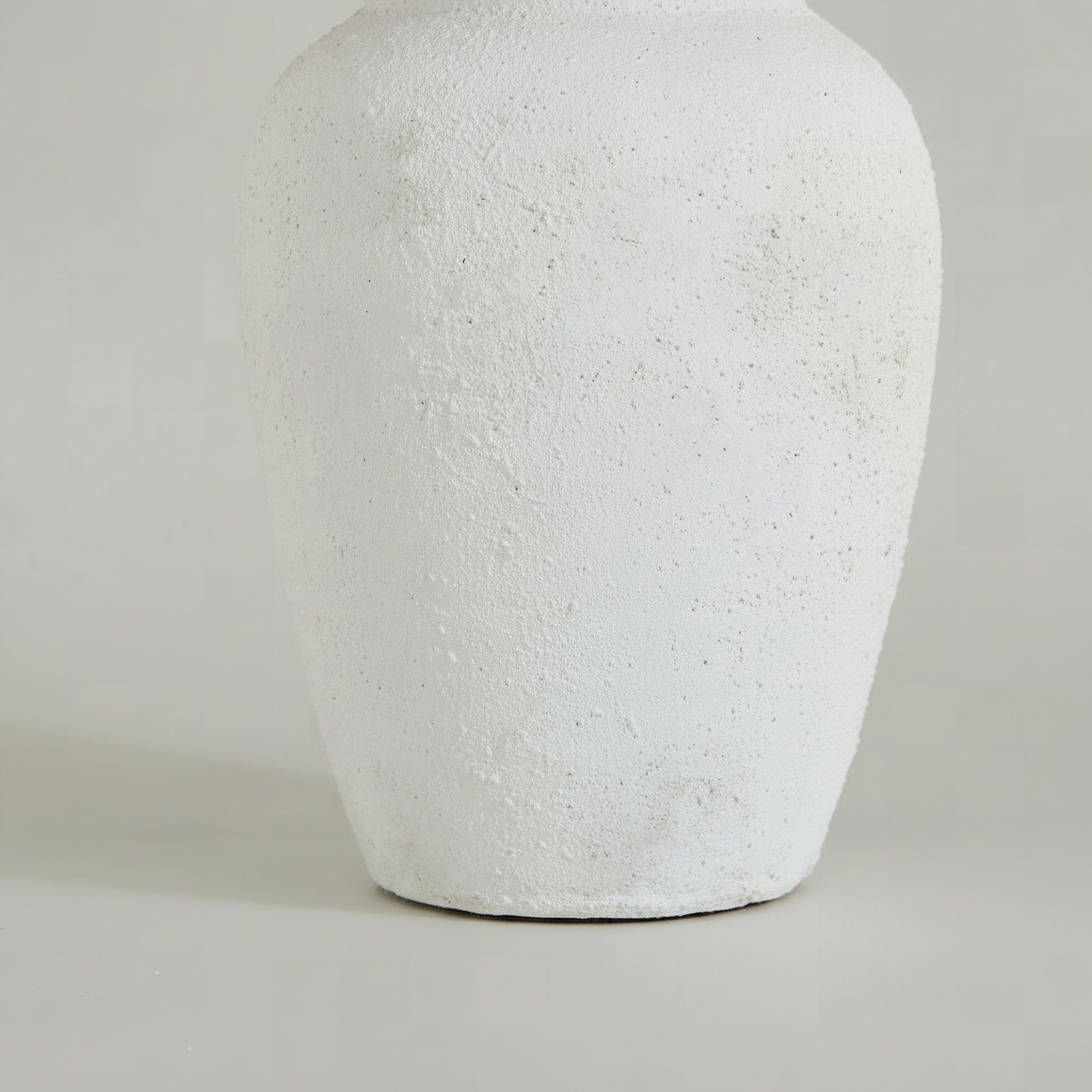 Emzie Big Size Ceramic Table Lamp with Linen Shade - 35x53.5 cm-hbxlivingroom-lighting-tablelamps-image-4
