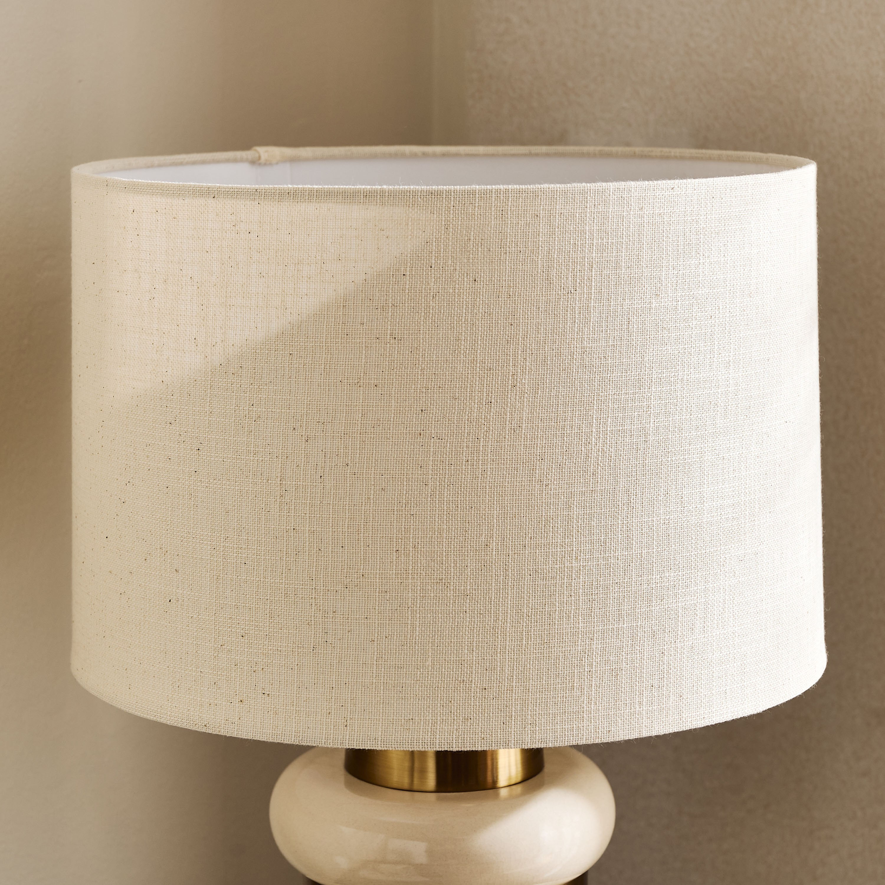مصباح طاولة معدن وسيراميك بغطاء كتان من زيستون - 52 سم-hbxlivingroom-lighting-tablelamps-image-8
