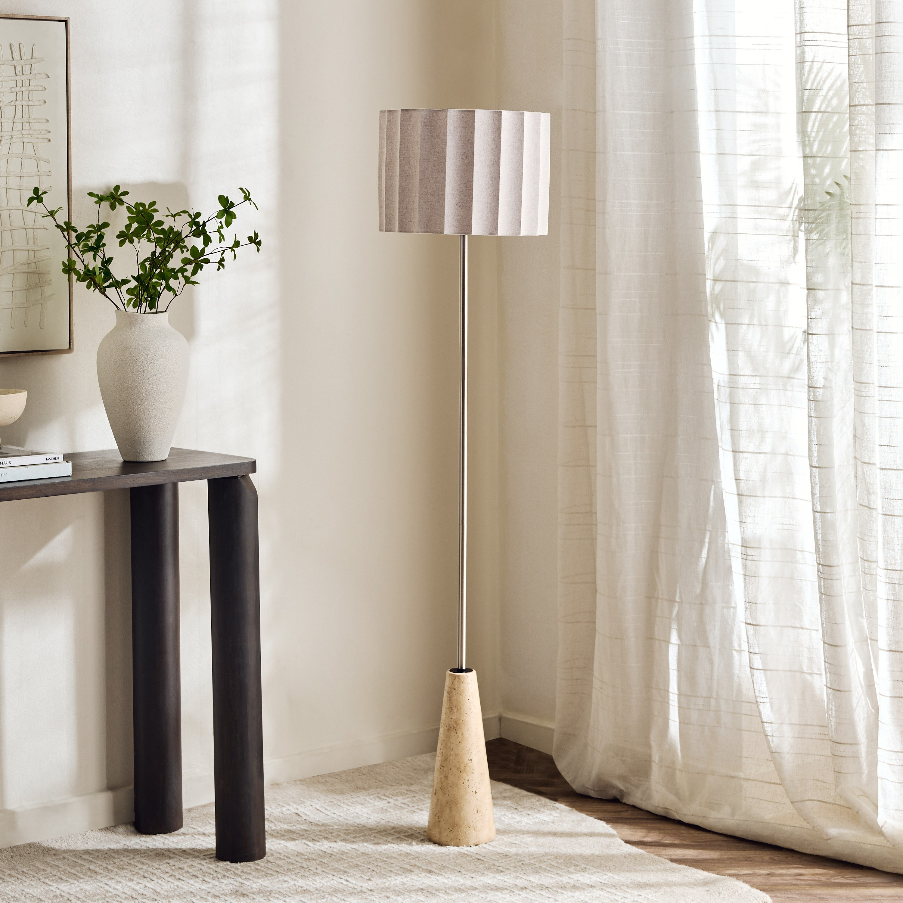 مصباح أرضية من المعدن والبوليريسين بغطاء بطيّات من زيستون - 151 سم-hbxhomeware-hbxdecorandfurnishings-image-2