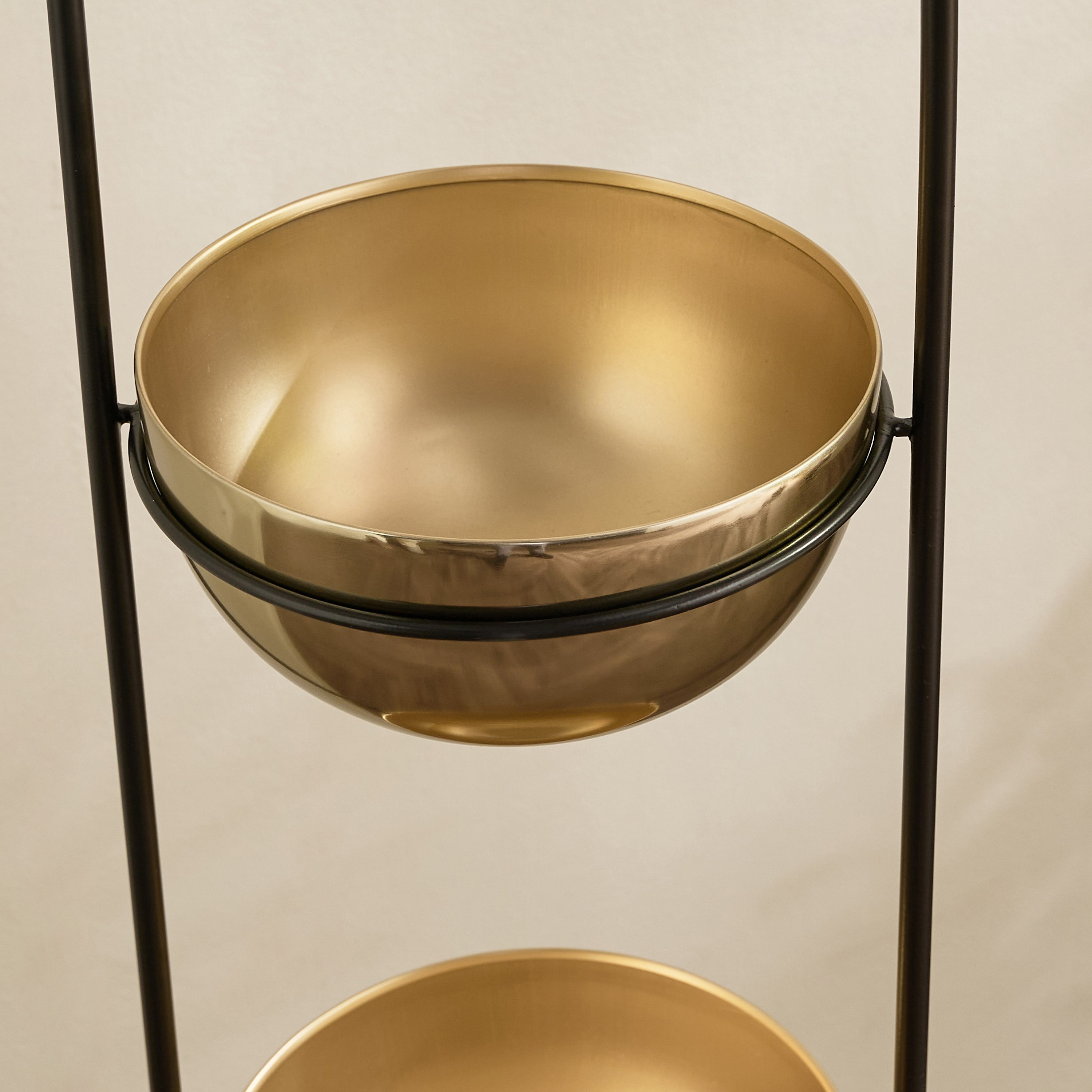 حامل إناء زرع معدني بريميوم بطابقين من فيستا آيس - 23×86 سم-hbxhomeware-hbxdecorandfurnishings-image-7