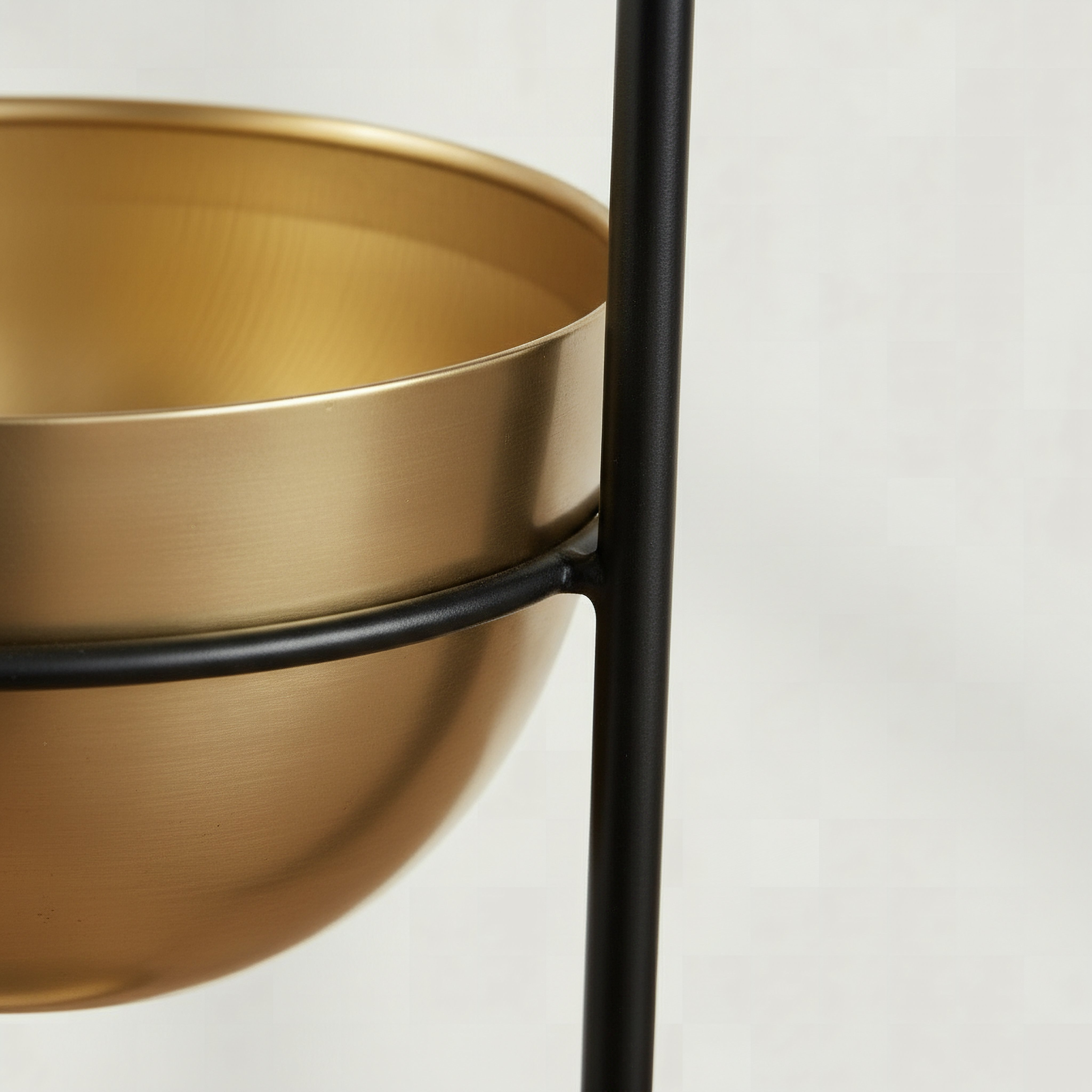 حامل إناء زرع معدني بريميوم بطابقين من فيستا آيس - 23×86 سم-hbxhomeware-hbxdecorandfurnishings-image-3