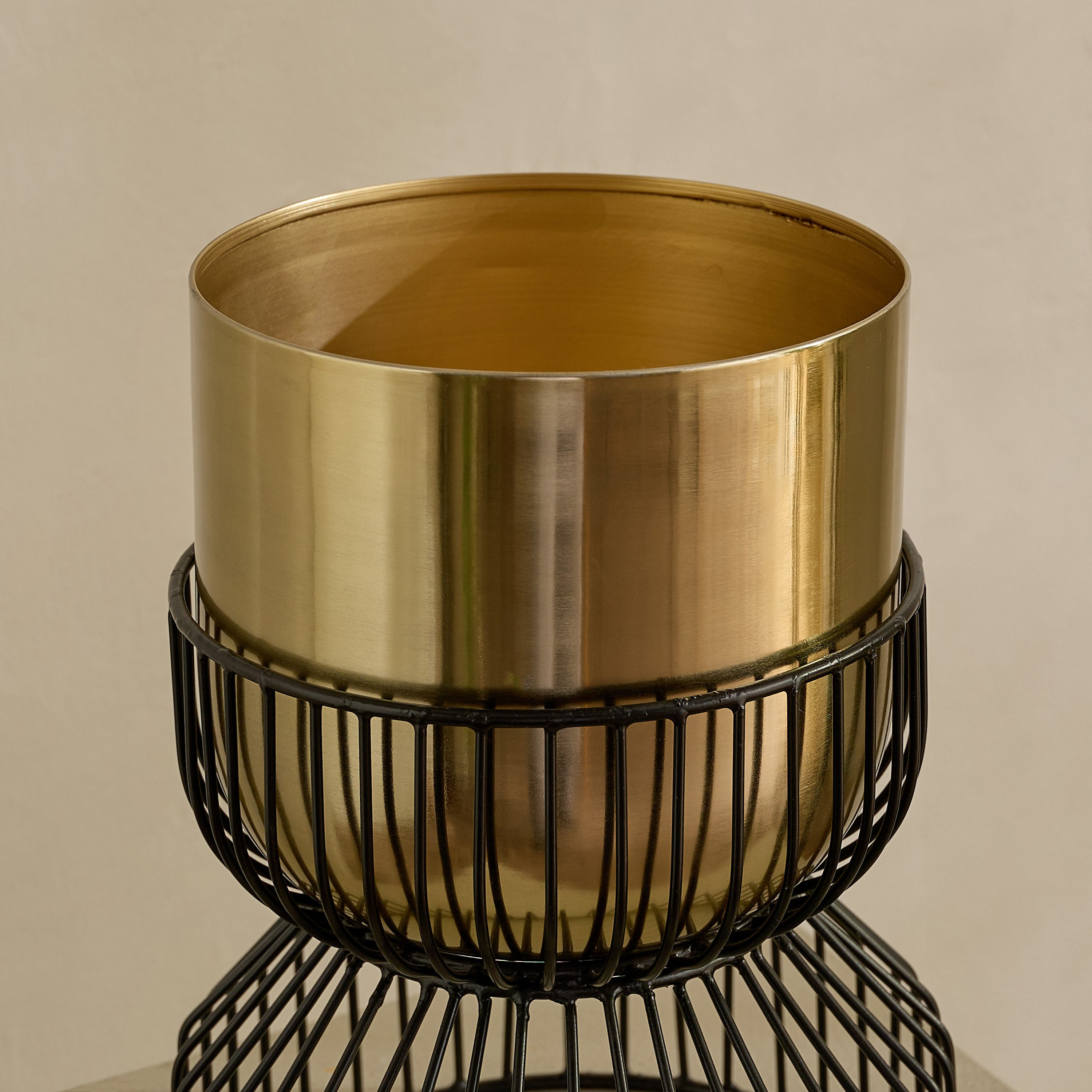 Vista Ace Premium Metal Planter Stand - 18x26 cm-hbxhomeware-hbxdecorandfurnishings-image-7