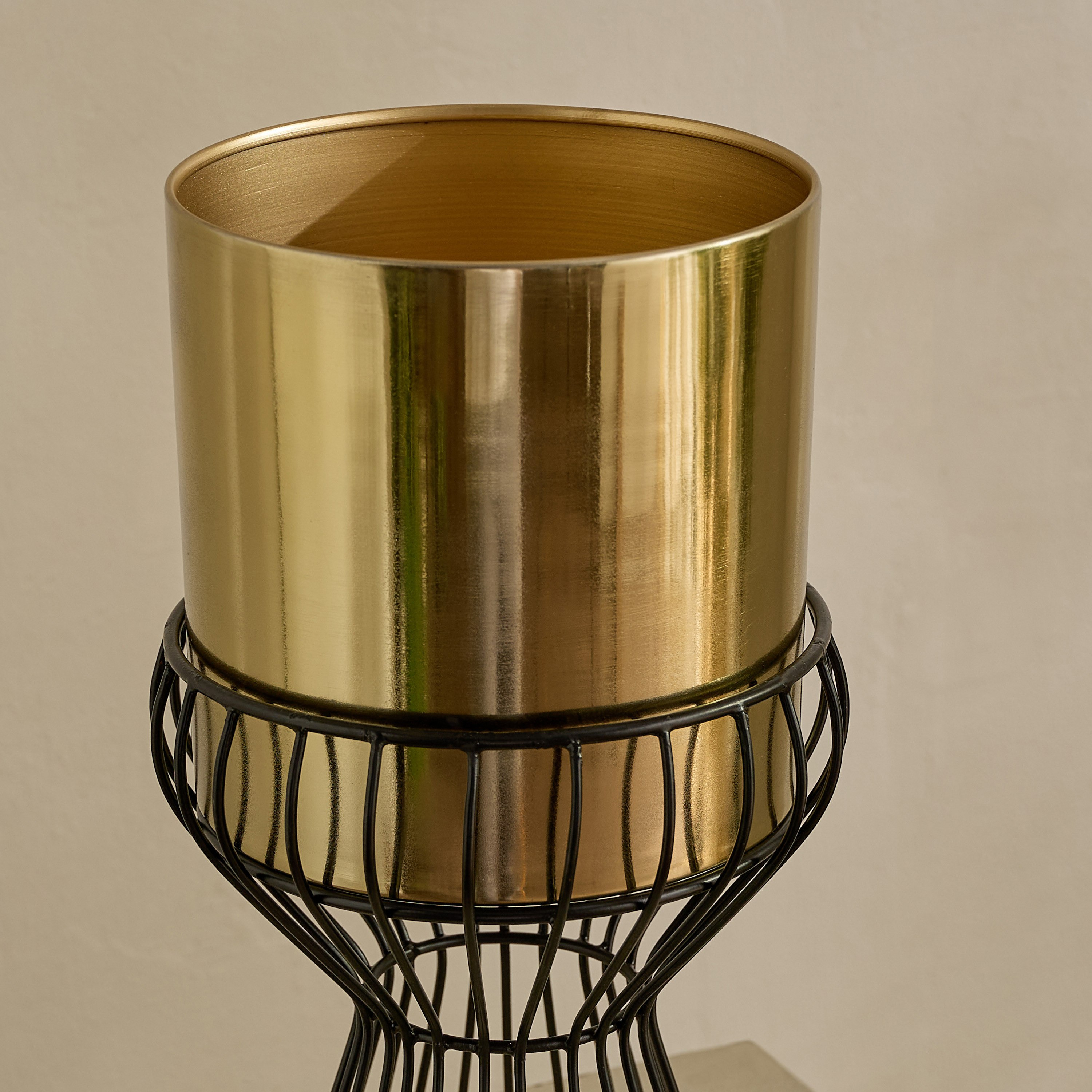 Vista-Ace Premium Metal Planter Stand- 16x33 cm-hbxhomeware-hbxdecorandfurnishings-image-7