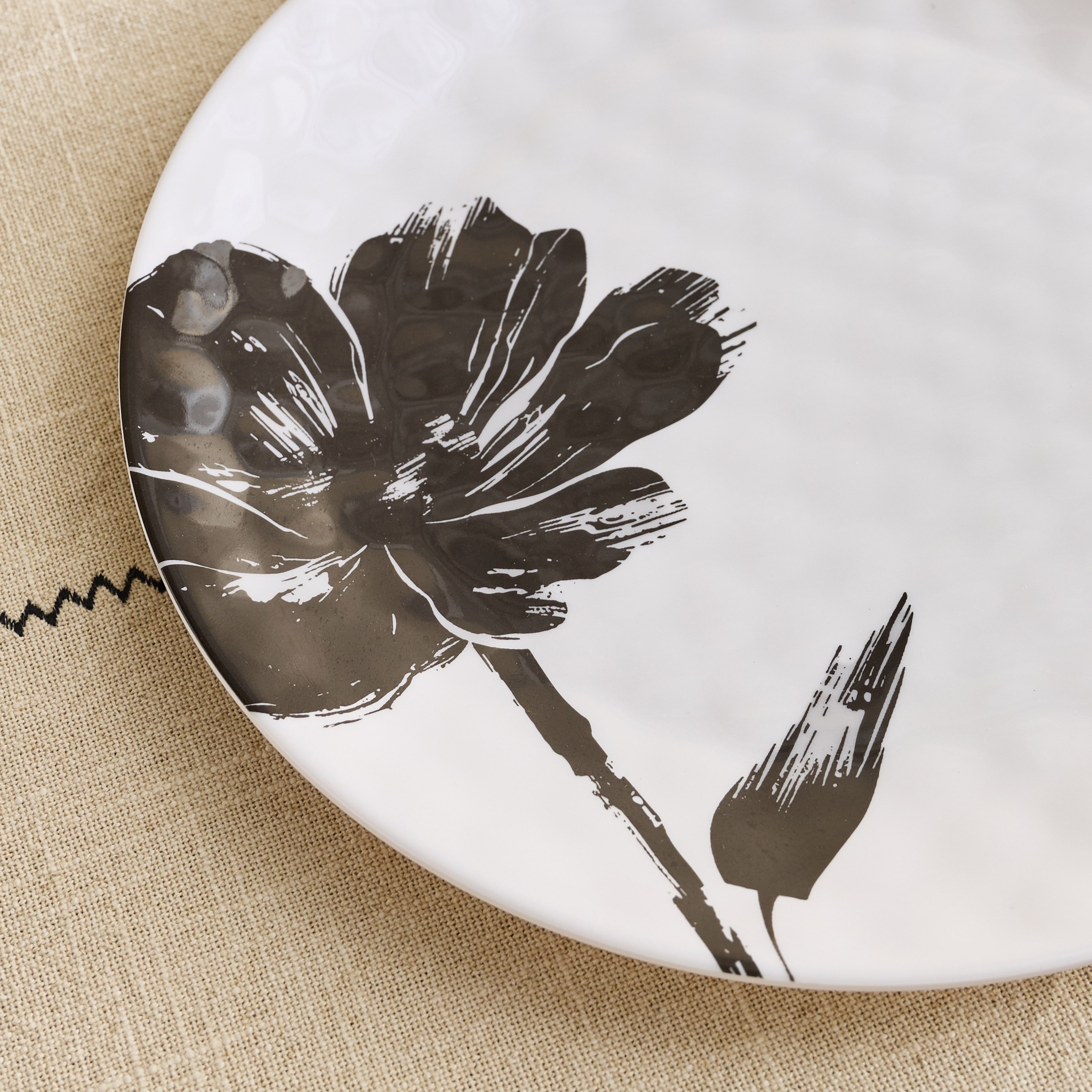 صحن عشاء مطروق - 28 سم-hbxdecorandfurnishings-tabletop-crockery-image-7