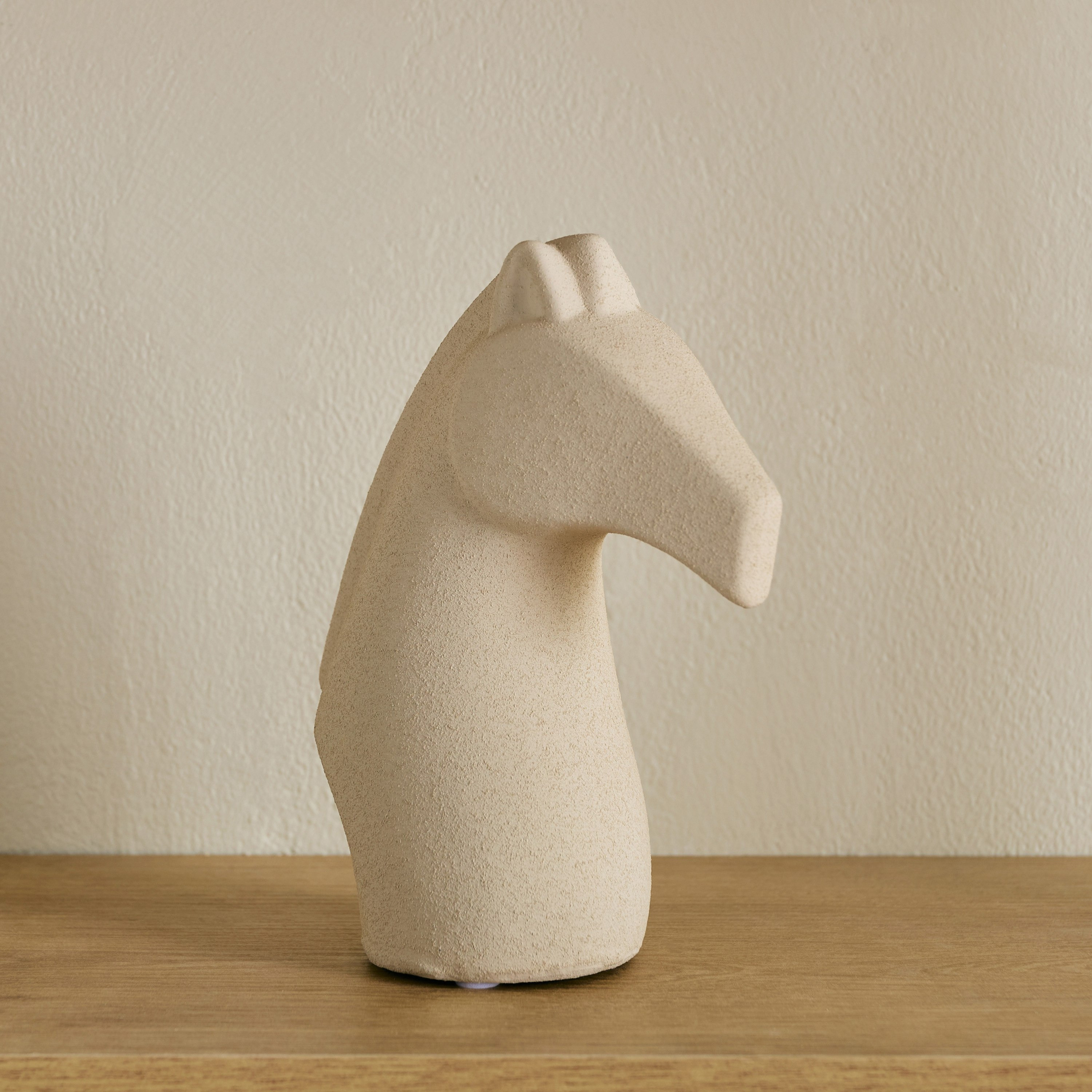 قطعة ديكور سيراميك على شكل حصان من أودري إيدن - 13.5x7x17 سم-hbxhomeware-homedecor-figurinesandornaments-image-5
