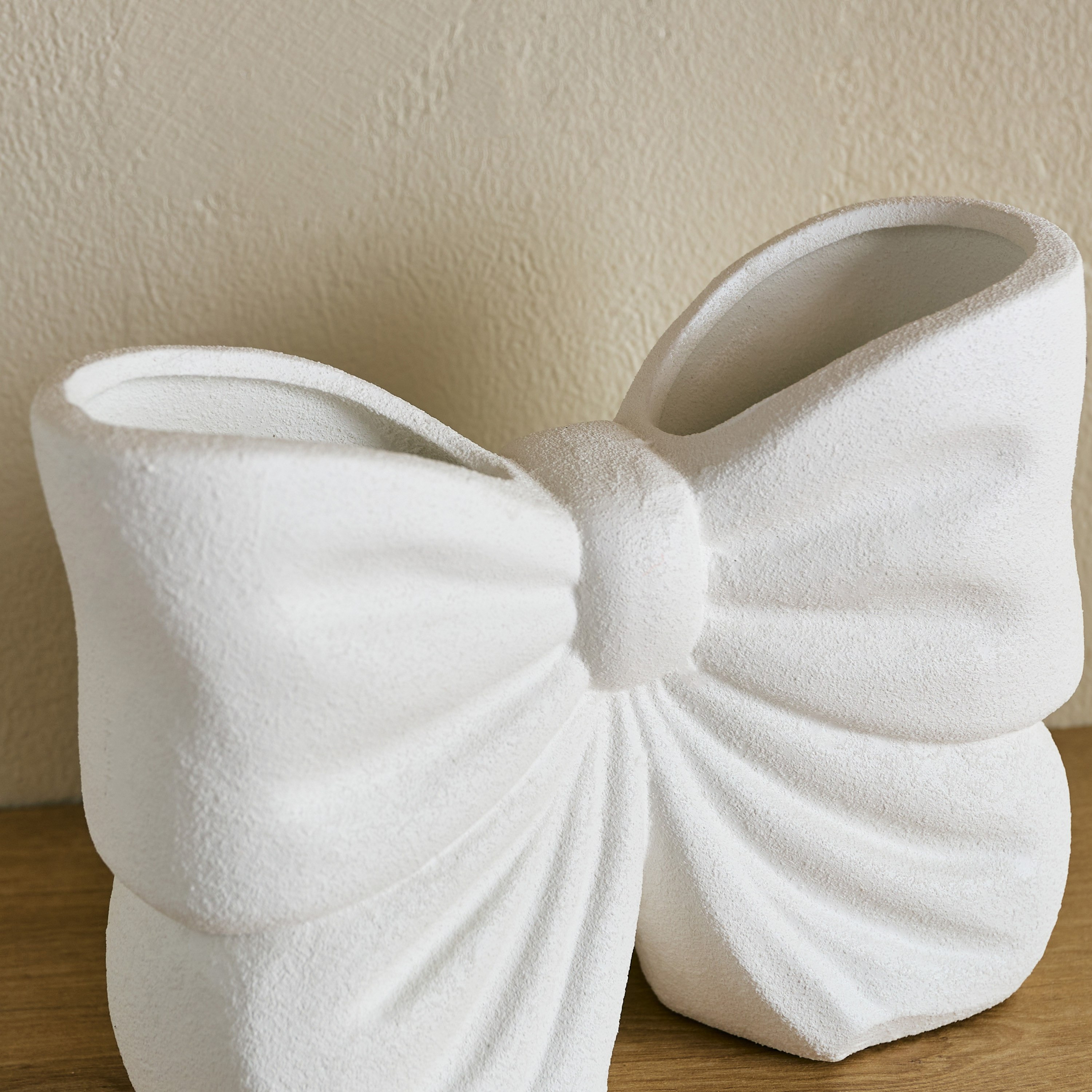 مزهرية ديكور سيراميك من أودري إيدن - 19.5x8x14.5 سم-hbxbedroom-decorandaccessories-vases-image-7