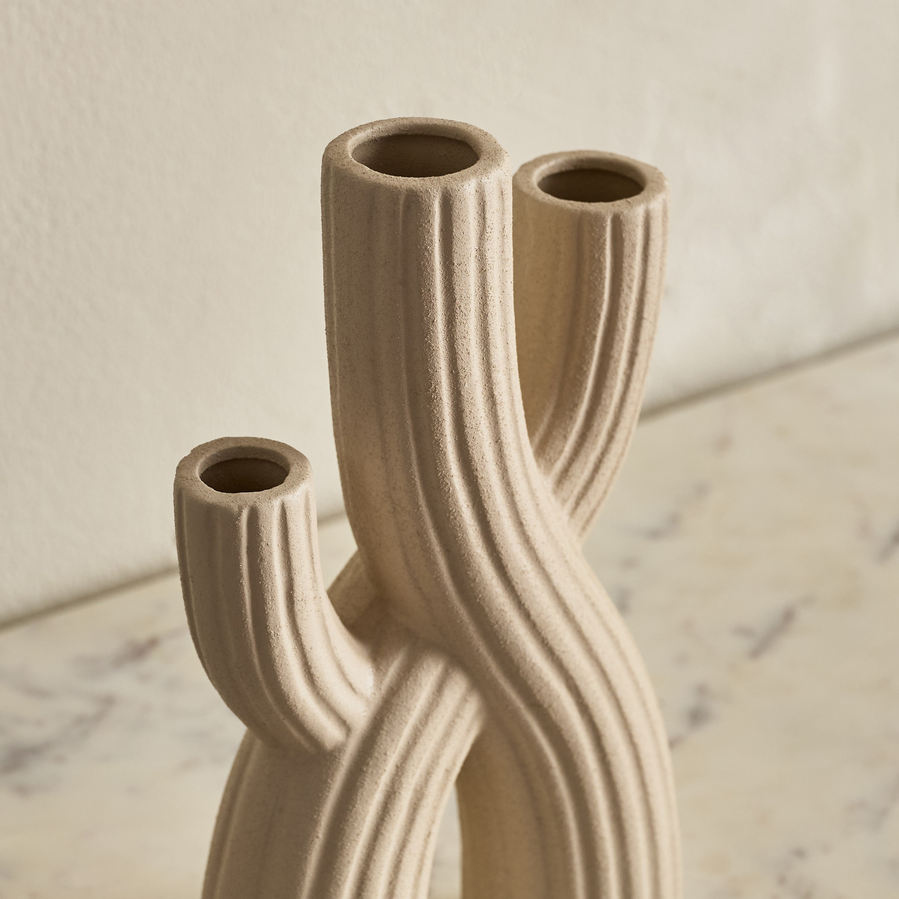 مزهرية ديكور سيراميك من أودري-إيدن - 14x6x25.5 سم-hbxbedroom-decorandaccessories-vases-image-7