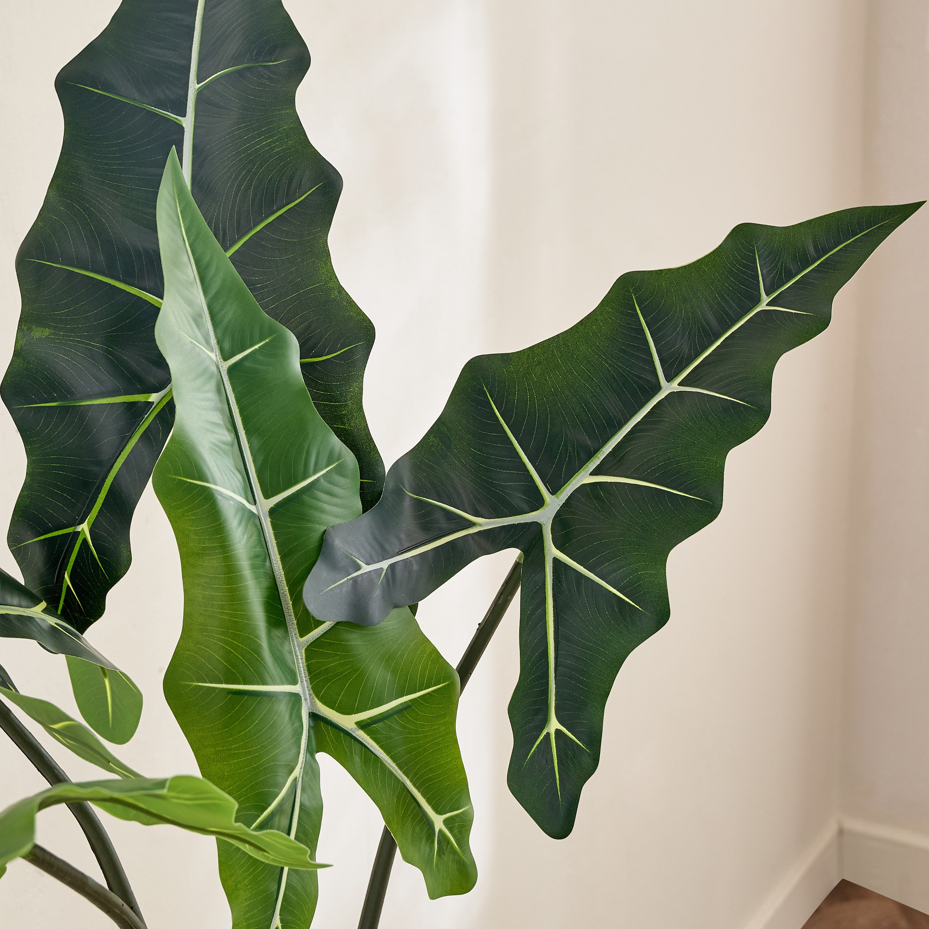 Evergreen Artificial Alocasia Sarian Potted Plant - 90 cm-hbxdecorandfurnishings-homeaccessories-artificialflowersandplants-image-2