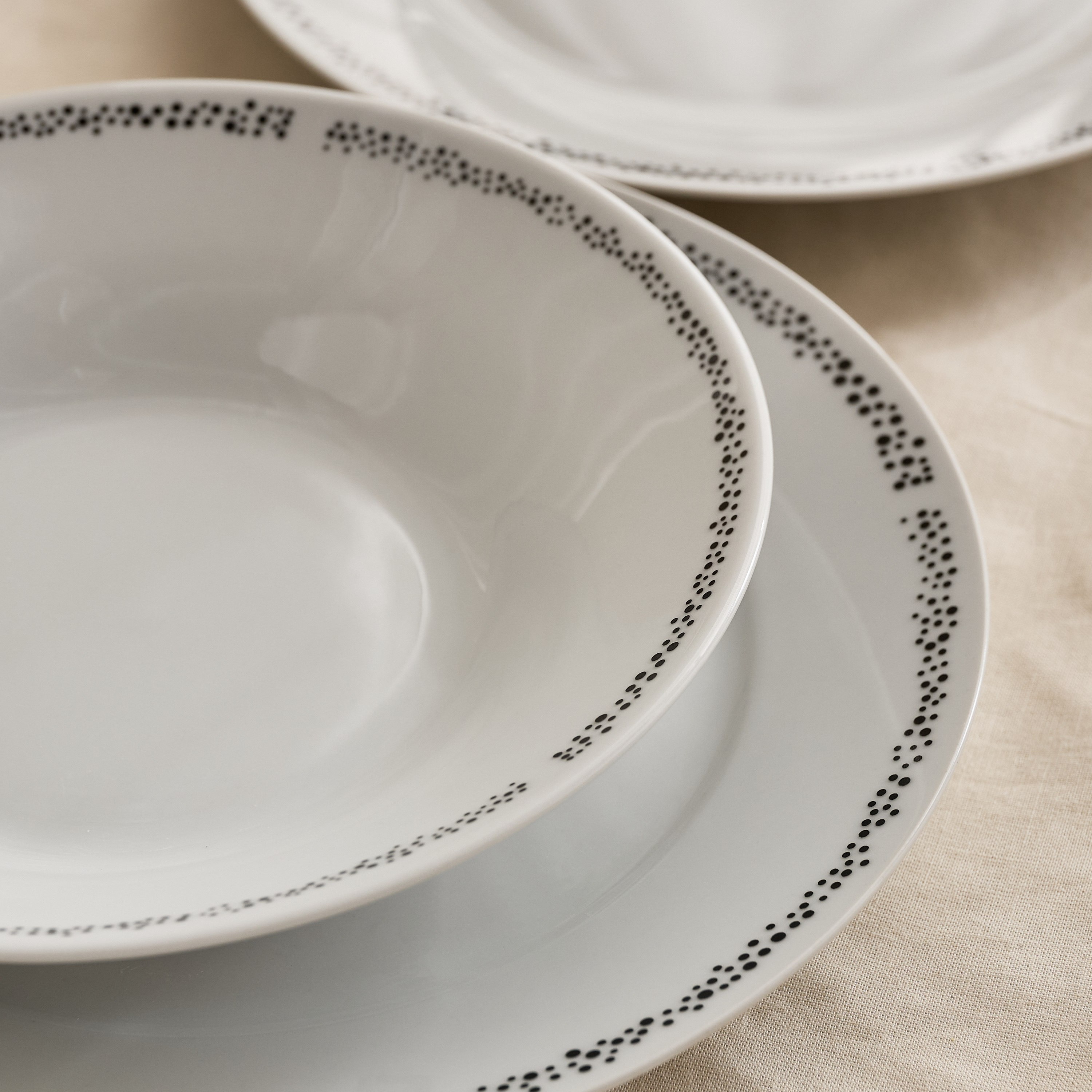 Atlanta 20-Piece Dinner Set - Serves 4-hbxdiningroom-tabletop-dinnersets-image-4