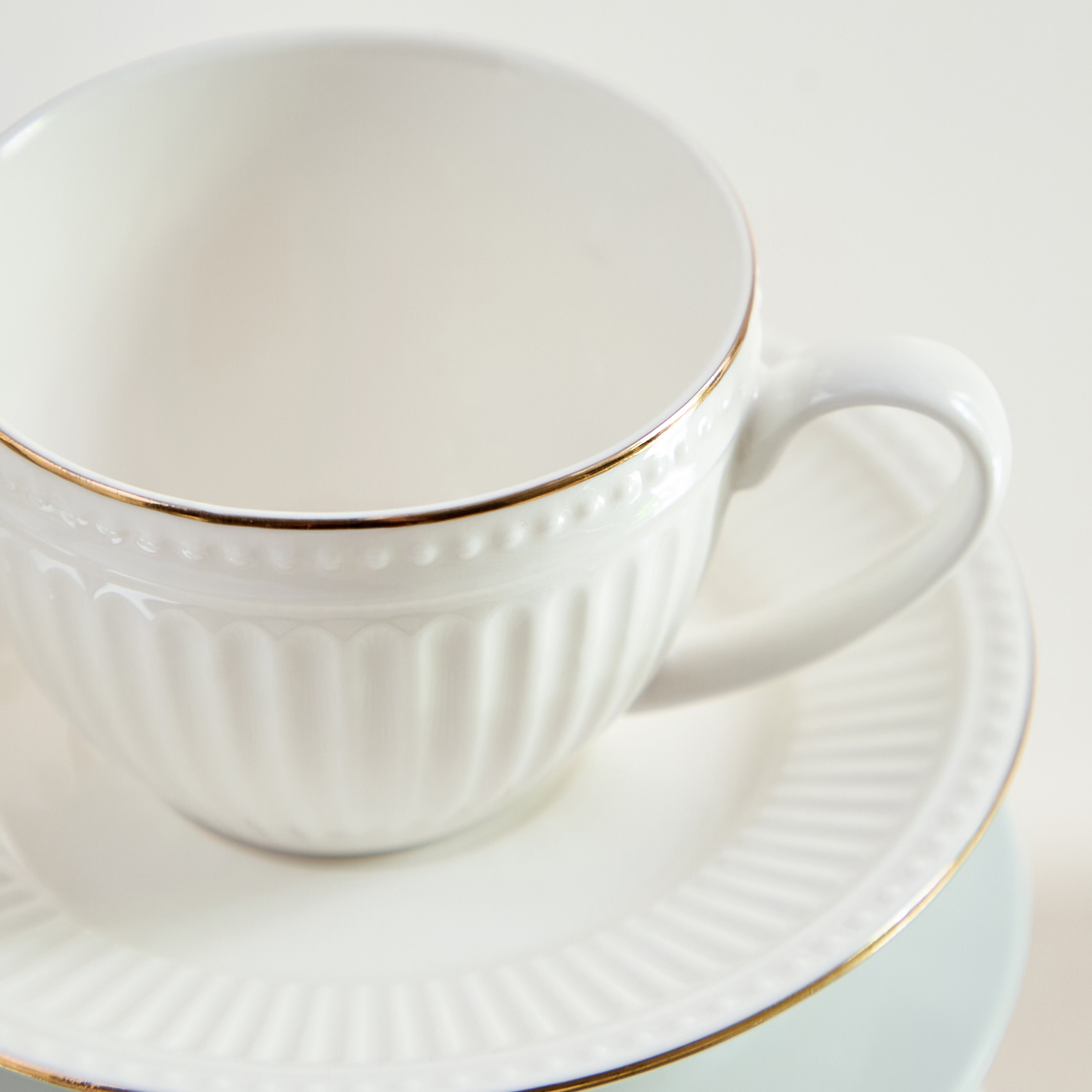 Embossed Gold Line Espresso Cup and Saucer - 110 ml-hbxdecorandfurnishings-tabletop-crockery-image-3