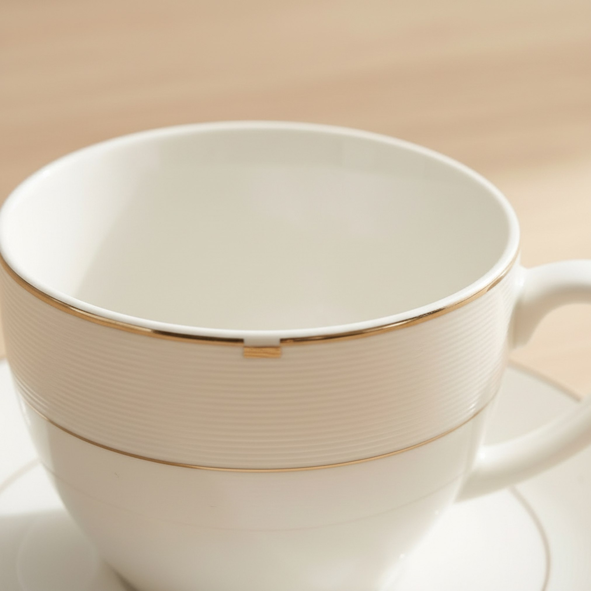 Gold Rib Tea Cup and Saucer - 260 ml-hbxdecorandfurnishings-tabletop-crockery-image-4