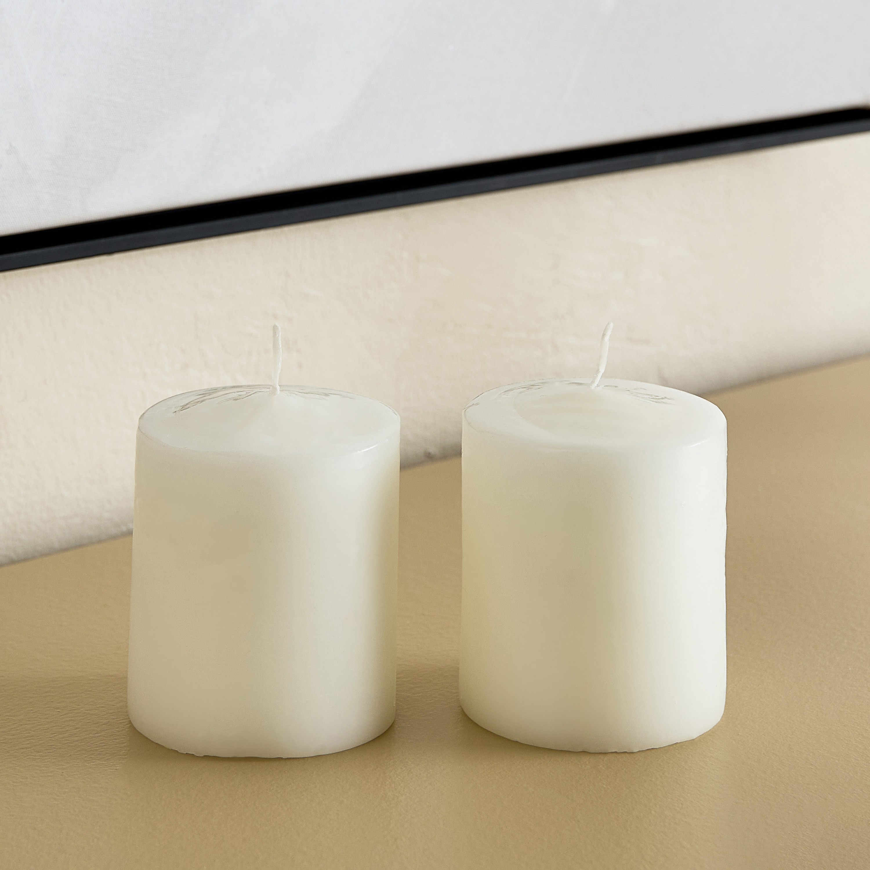 شموع عمودية من فيلورا - طقم من قطعتين-hbxlivingroom-decorandaccessories-candles-image-2
