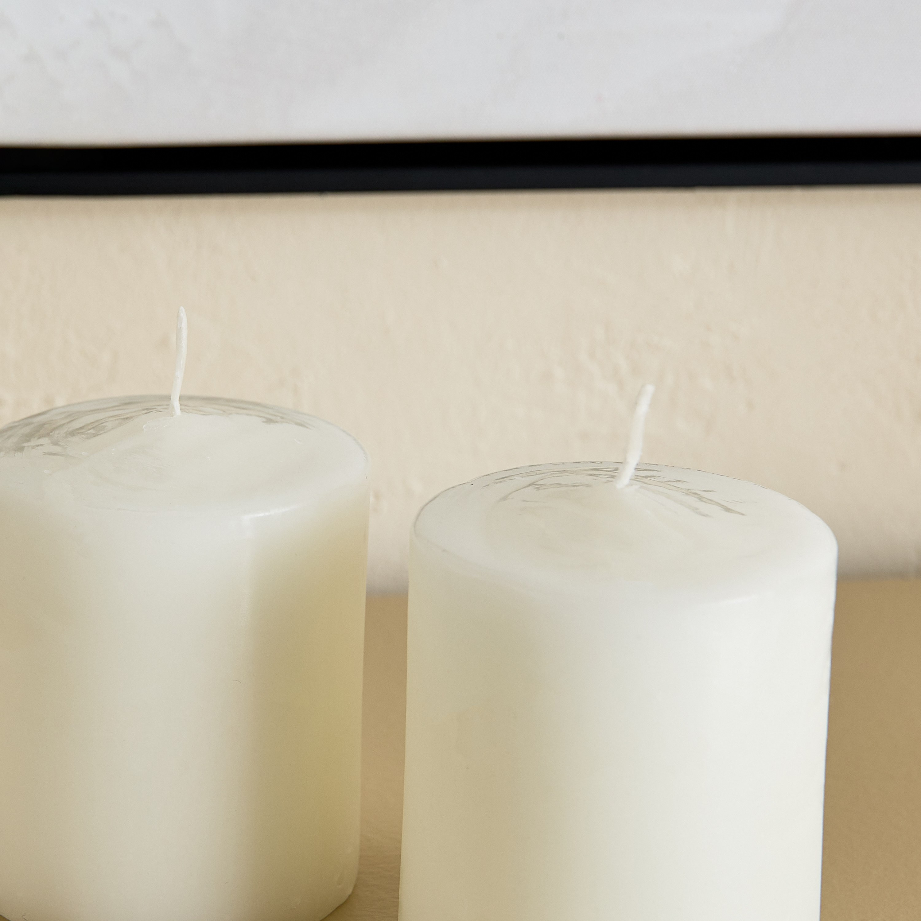 شموع عمودية من فيلورا - طقم من قطعتين-hbxlivingroom-decorandaccessories-candles-image-3