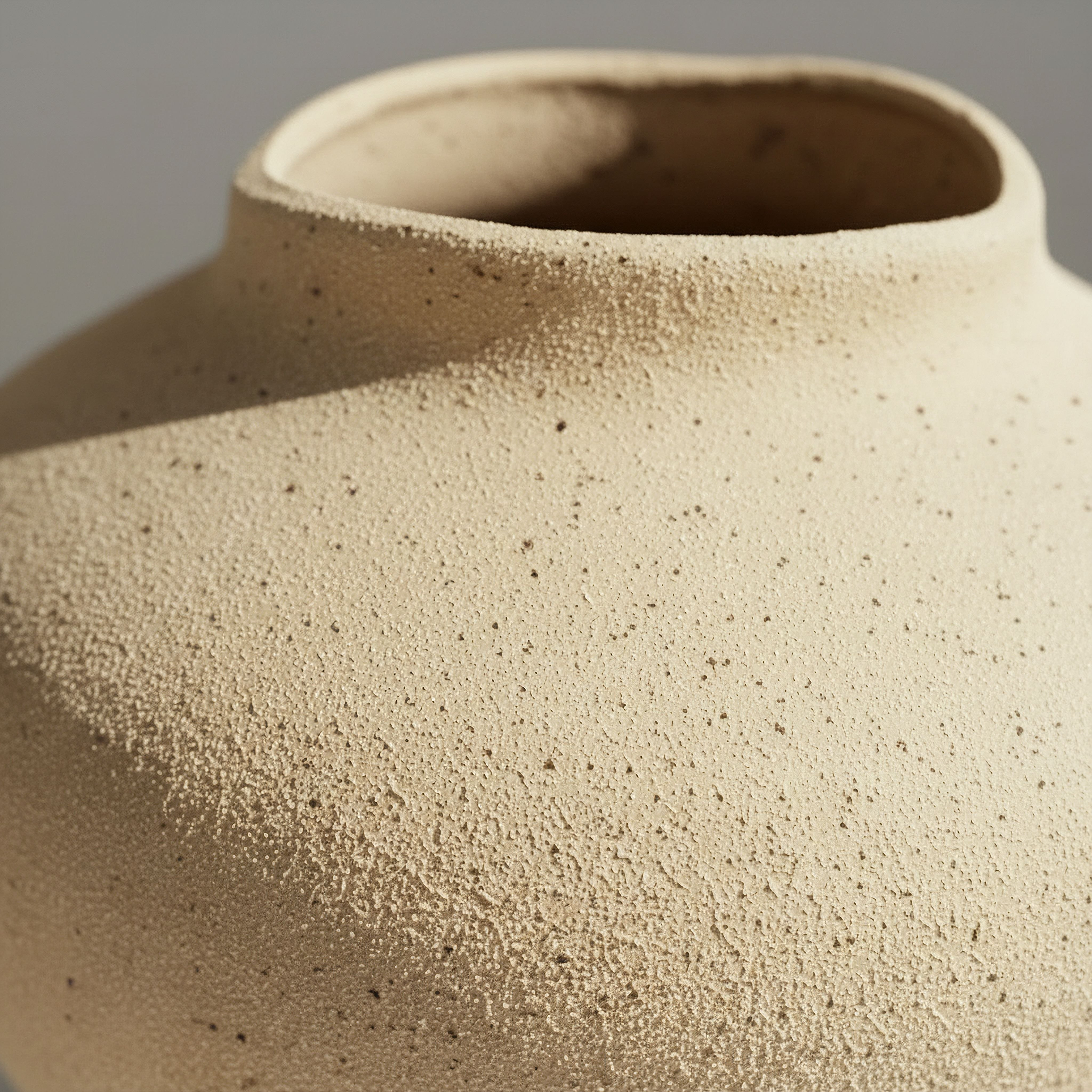 Umber Alora Decorative Vase - 23.5x23.5x19.5 cm-hbxbedroom-decorandaccessories-vases-image-3
