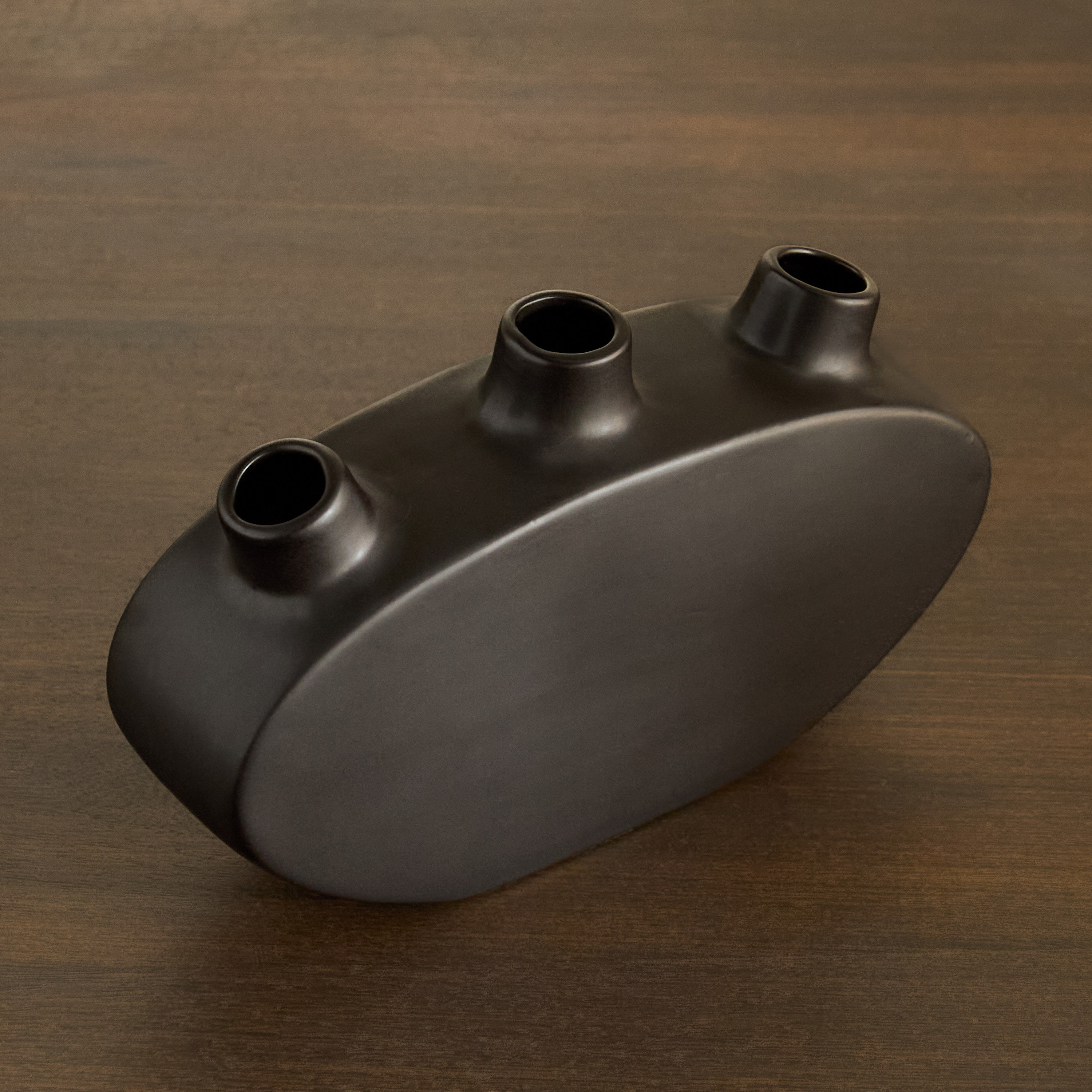 Alora Tilden Monochrome Decorative Vase - 26x6x12 cm-hbxbedroom-decorandaccessories-vases-image-6