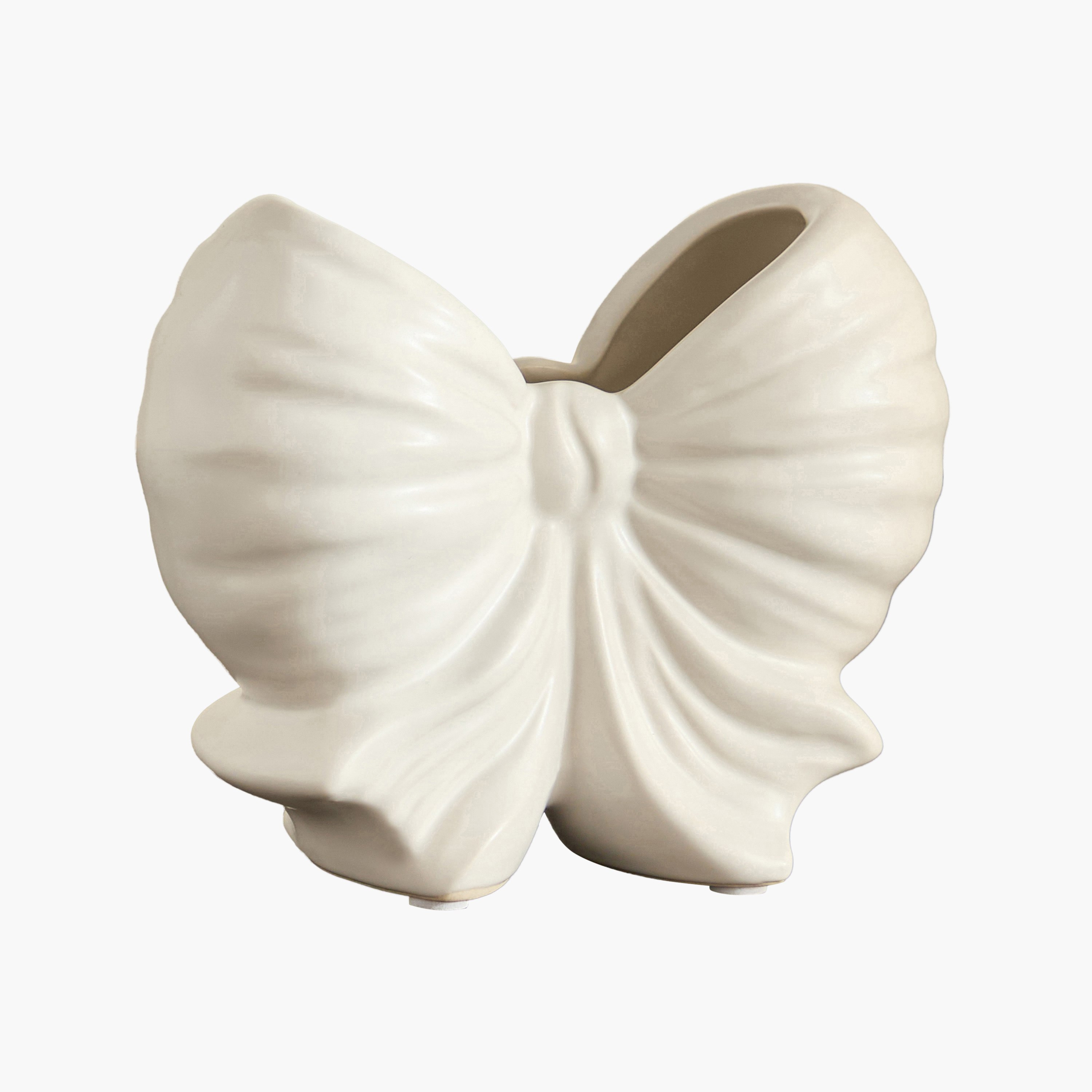 Alora Tilden Monochrome Decorative Vase - 15x6.2x12 cm-hbxbedroom-decorandaccessories-vases-image-9