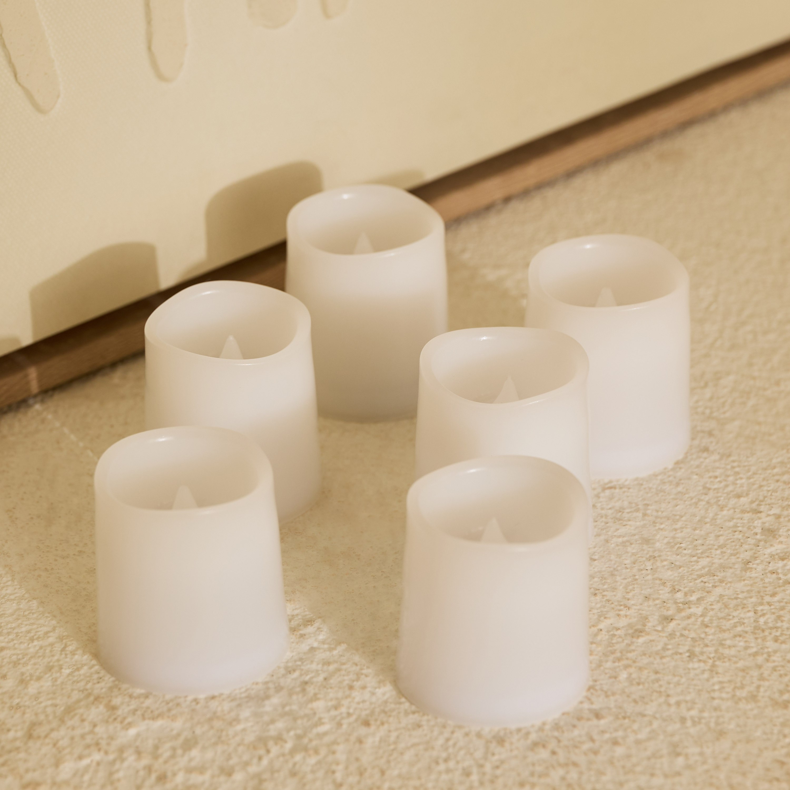 طقم شموع صغيرة فوتيف إل إي دي 6 قطع من لونا-hbxlivingroom-decorandaccessories-candles-image-5