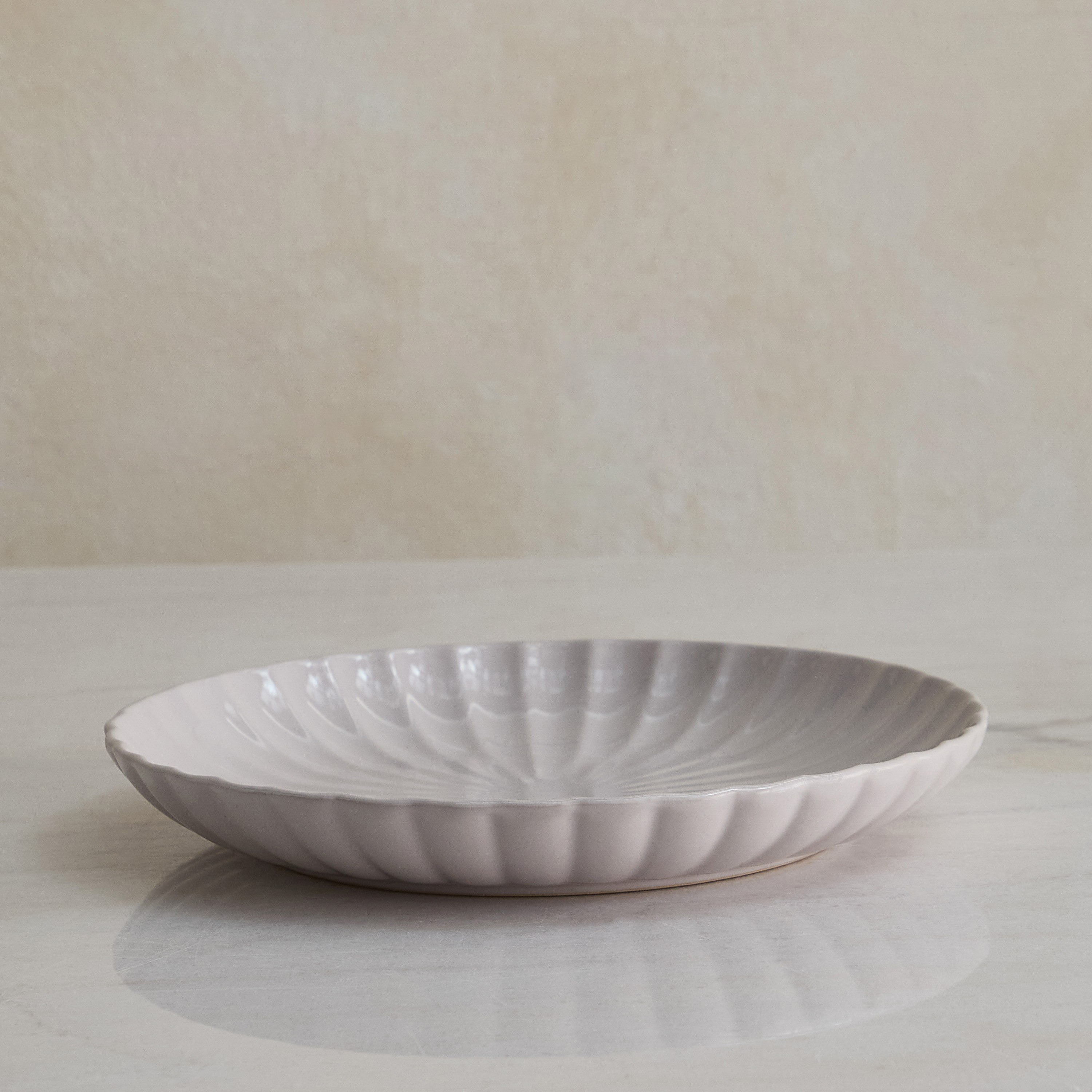 Siam Scallop Dinner Plate - 27 cm-hbxdecorandfurnishings-tabletop-crockery-image-5