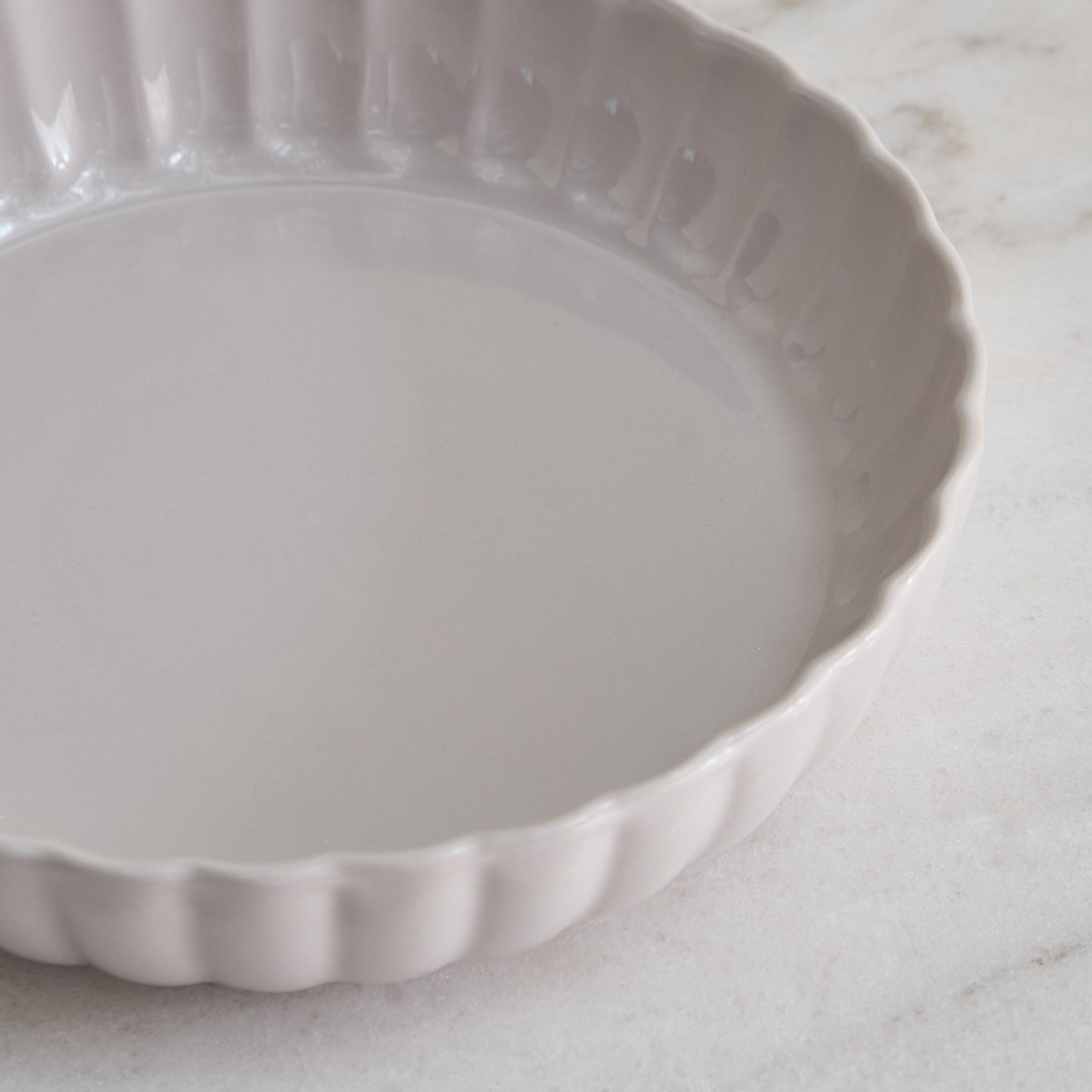 Siam Scallop Soup Plate - 21.5 cm-hbxdecorandfurnishings-tabletop-crockery-image-7
