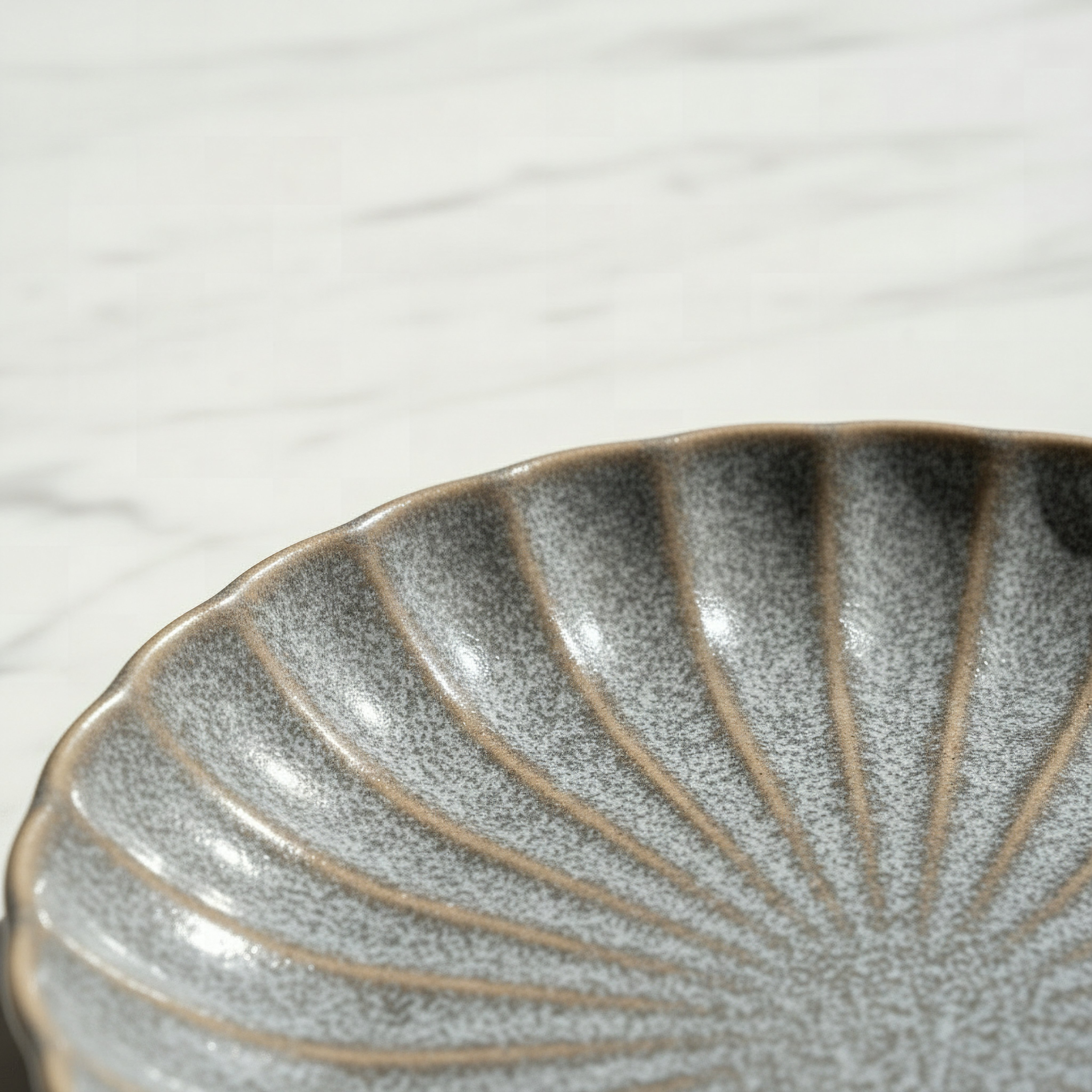صحن جانبي بتصميم صدفي من سيام - 20 سم-hbxdecorandfurnishings-tabletop-crockery-image-2