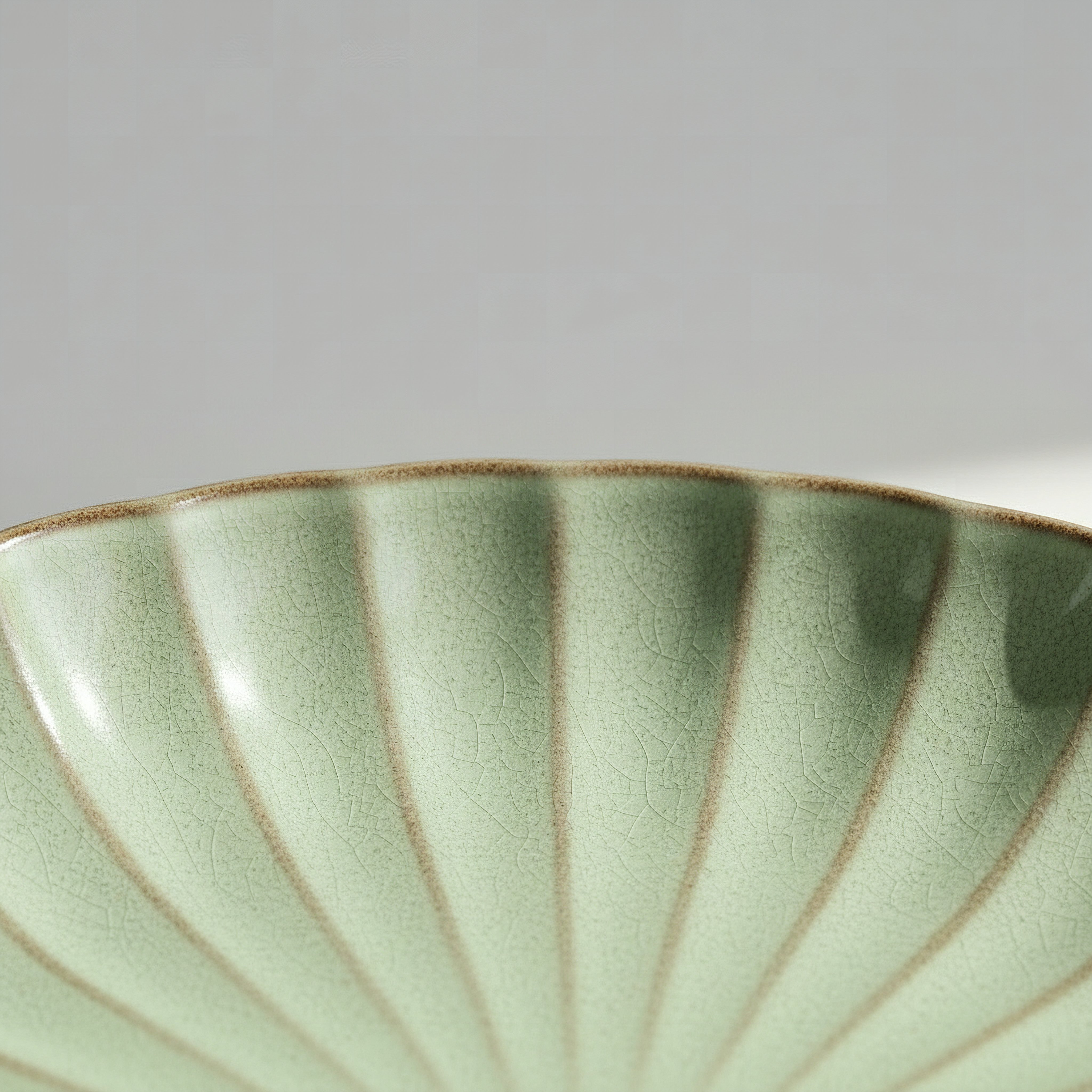 صحن عشاء بتصميم صدفي من سيام - 27 سم-hbxdecorandfurnishings-tabletop-crockery-image-2
