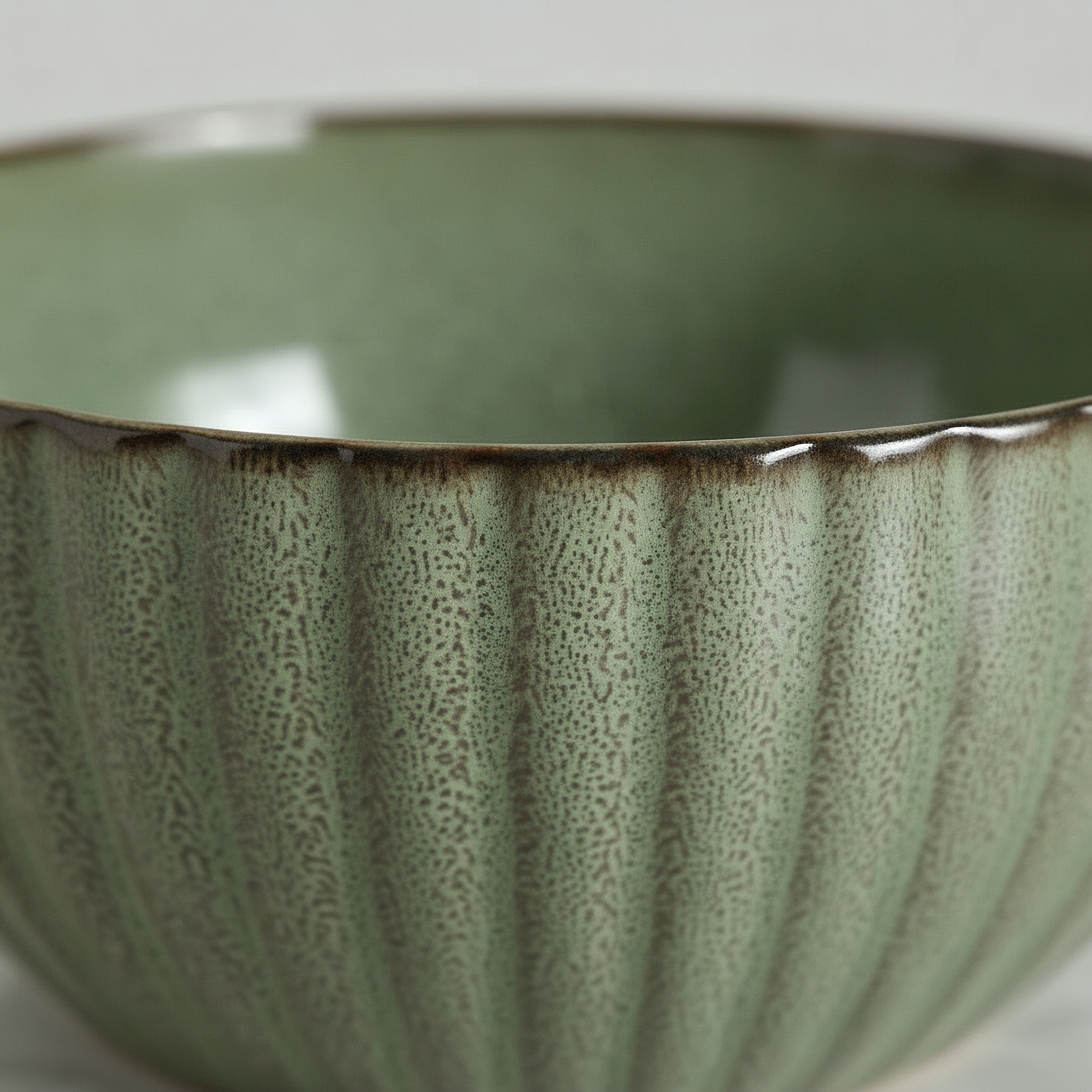 Siam Scallop Serving Bowl - 22.8 cm-hbxdecorandfurnishings-tabletop-crockery-image-2