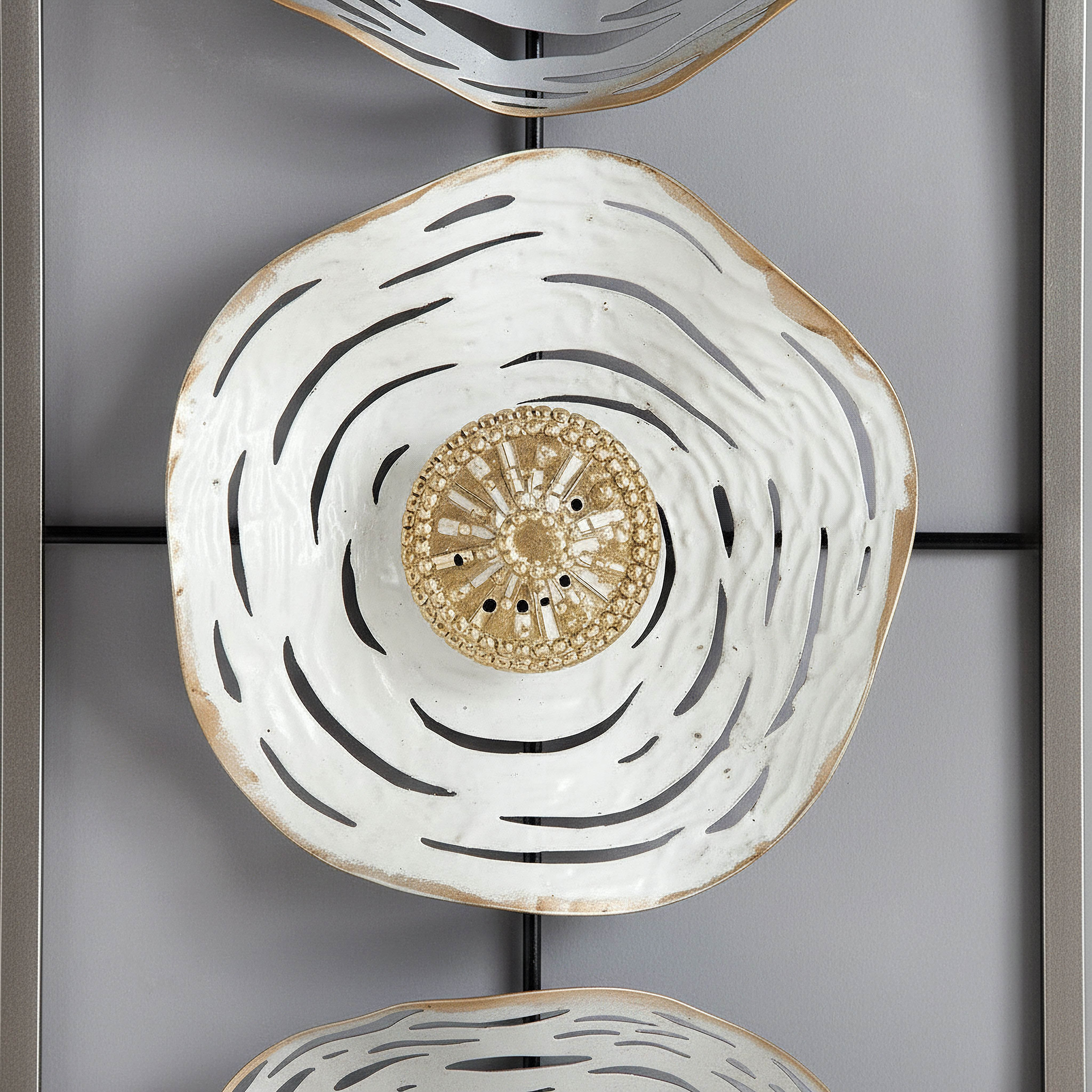 زينة حائط معدنية بيرسي إيفارا من مونوكروم - 25x61x47 سم-hbxdiningroom-walldecor-wallart-image-2