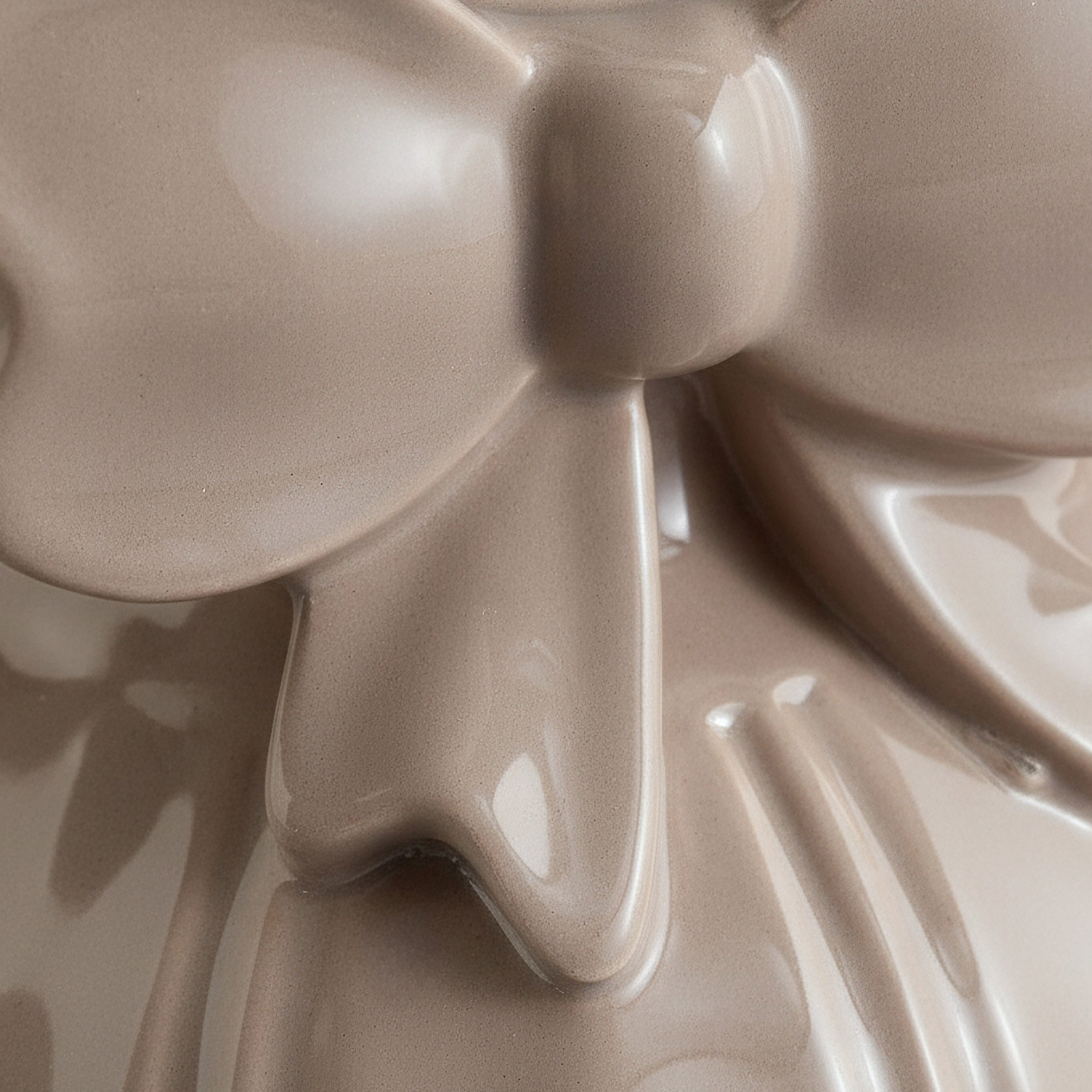 Umber Sinatra Vase - 16x16x20 cm-hbxbedroom-decorandaccessories-vases-image-3