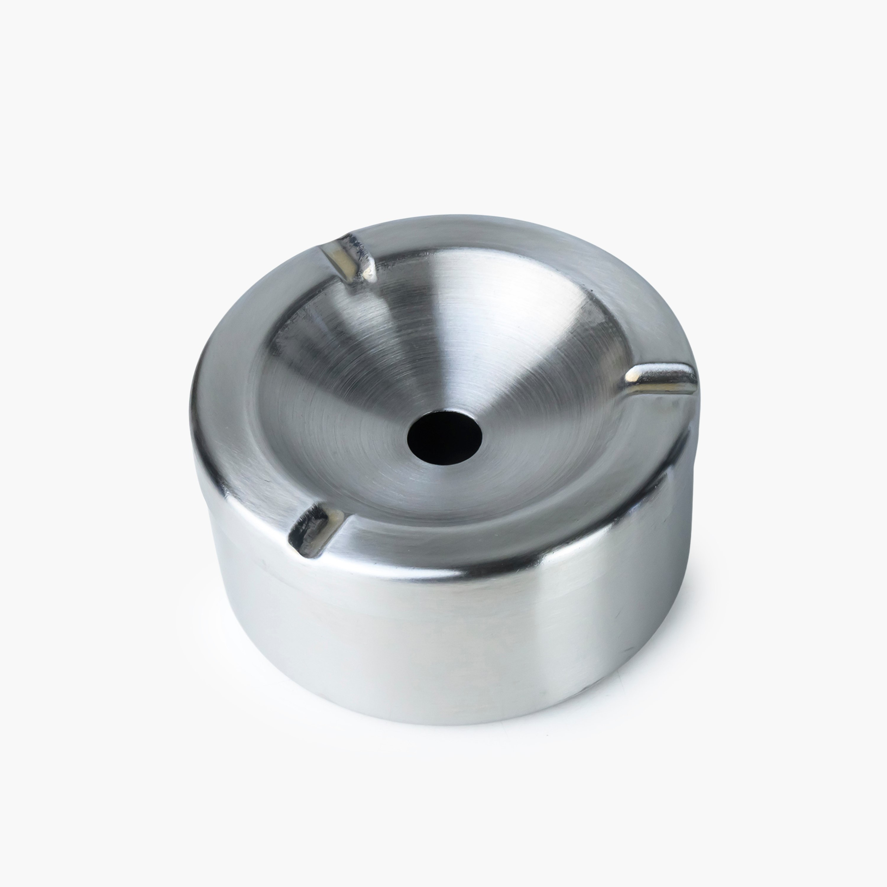Feast Stainless Steel Round Ashtray - 12x12x6 cm-hbxdecorandfurnishings-tabletop-glassware-image-2