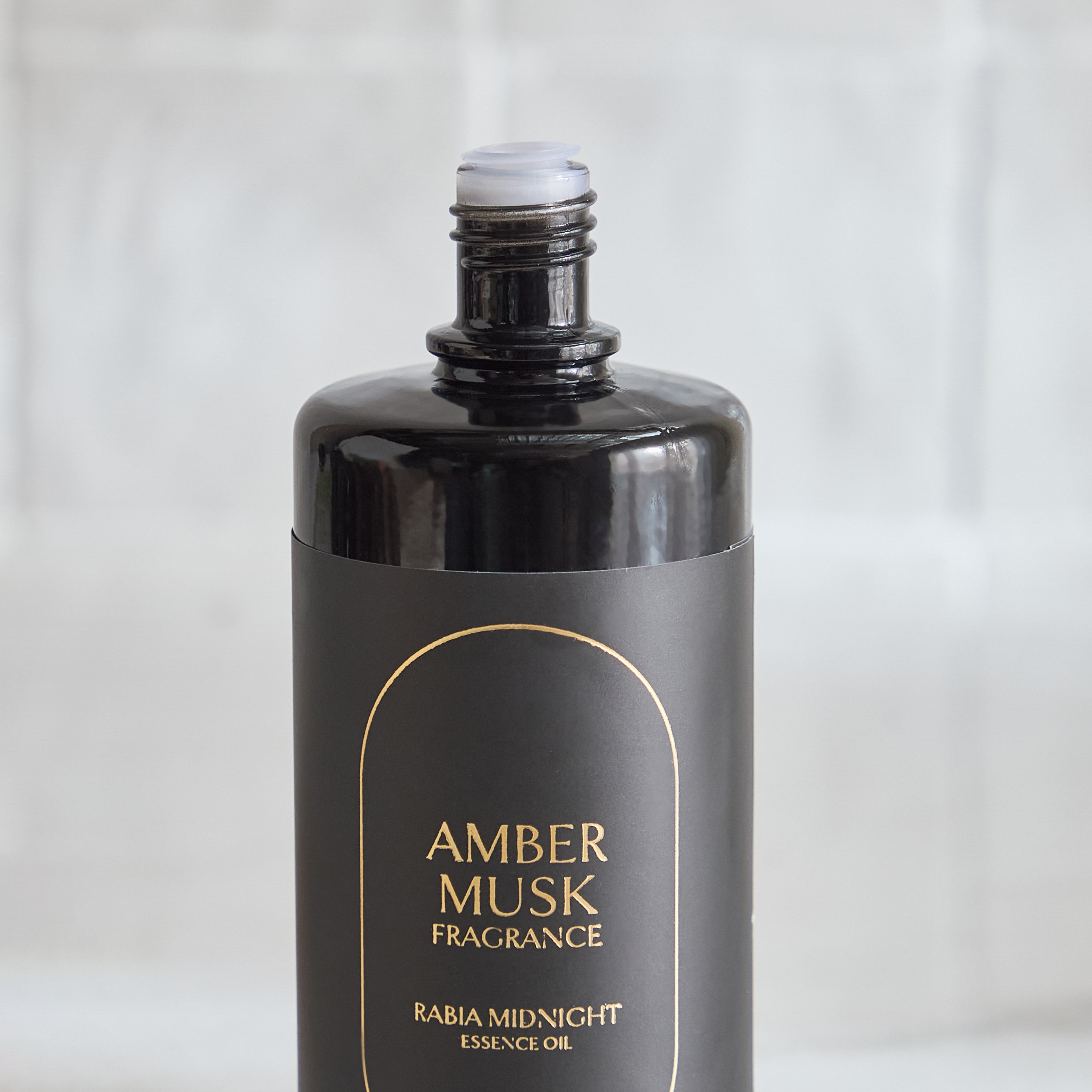 Rabia Midnight Amber Musk Essence Oil - 250 ml-hbxhomeware-hbxdecorandfurnishings-image-6