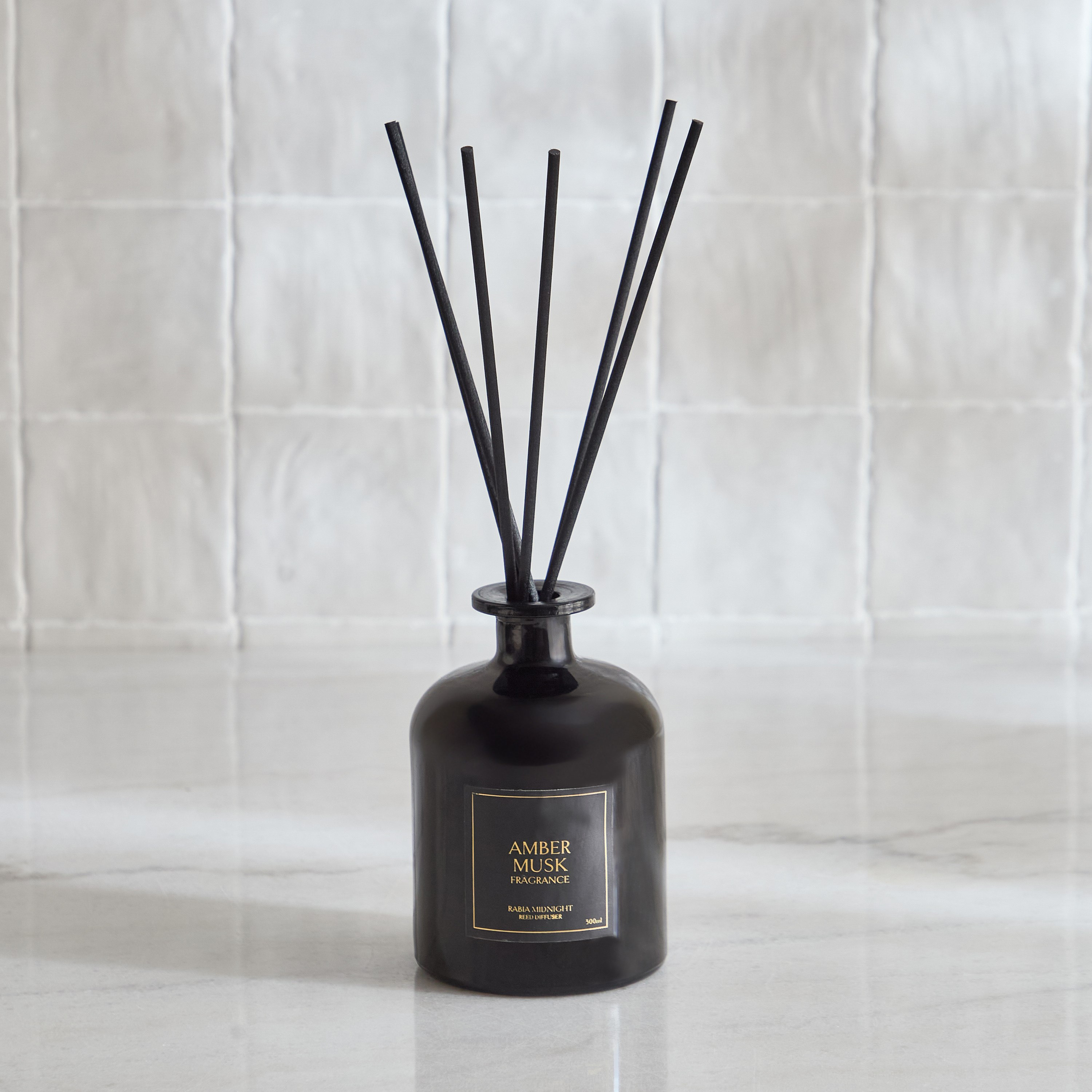 موزّع عطور بأعواد العنبر والمسك ميدنايت من رابيا – 500 مل-hbxbedroom-homefragrance-diffusers-image-4
