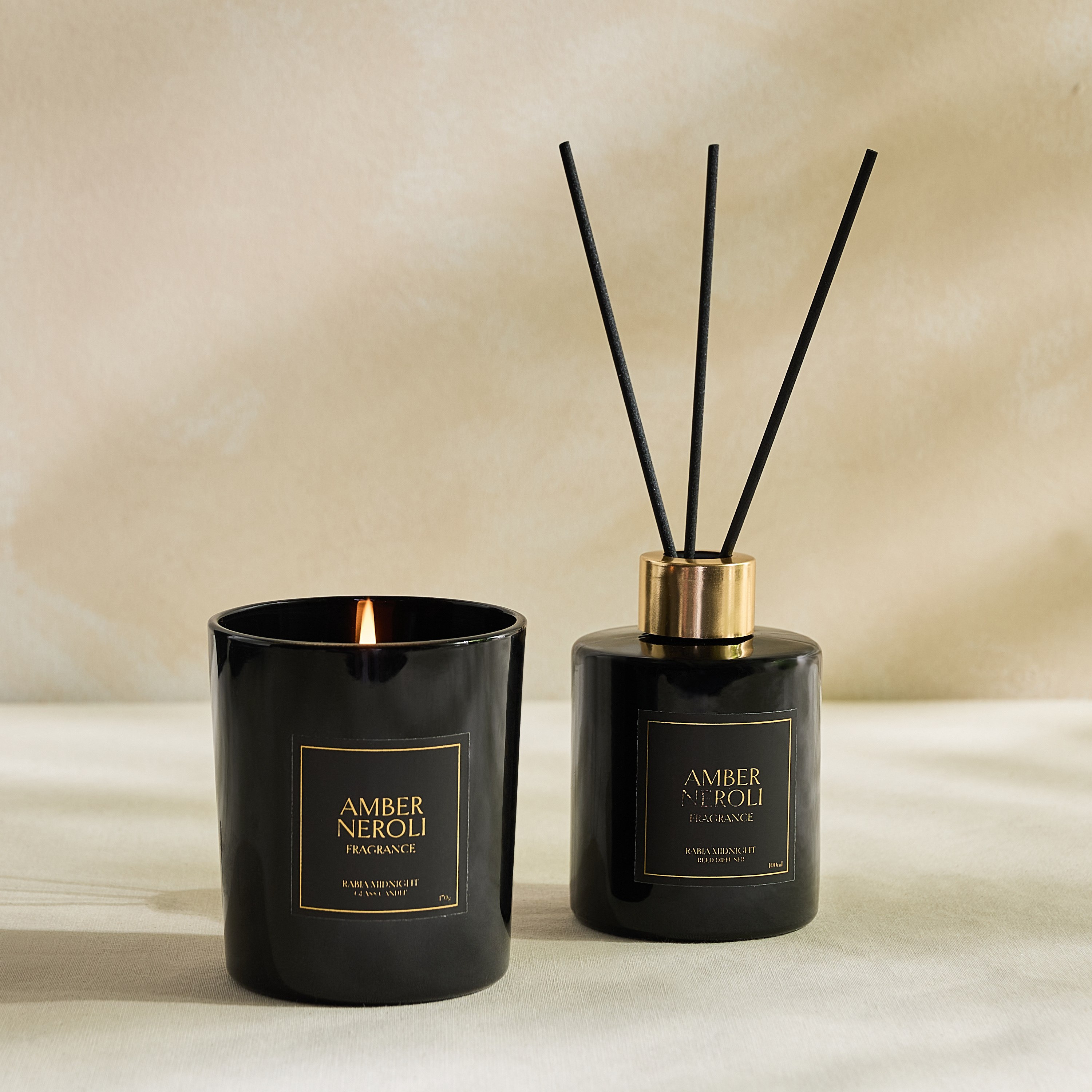 طقم هدايا شمعة وموزع عطور بالأعواد برائحة ميدنايت عنبر نيرولي من ربيع-hbxbedroom-homefragrance-diffusers-image-1