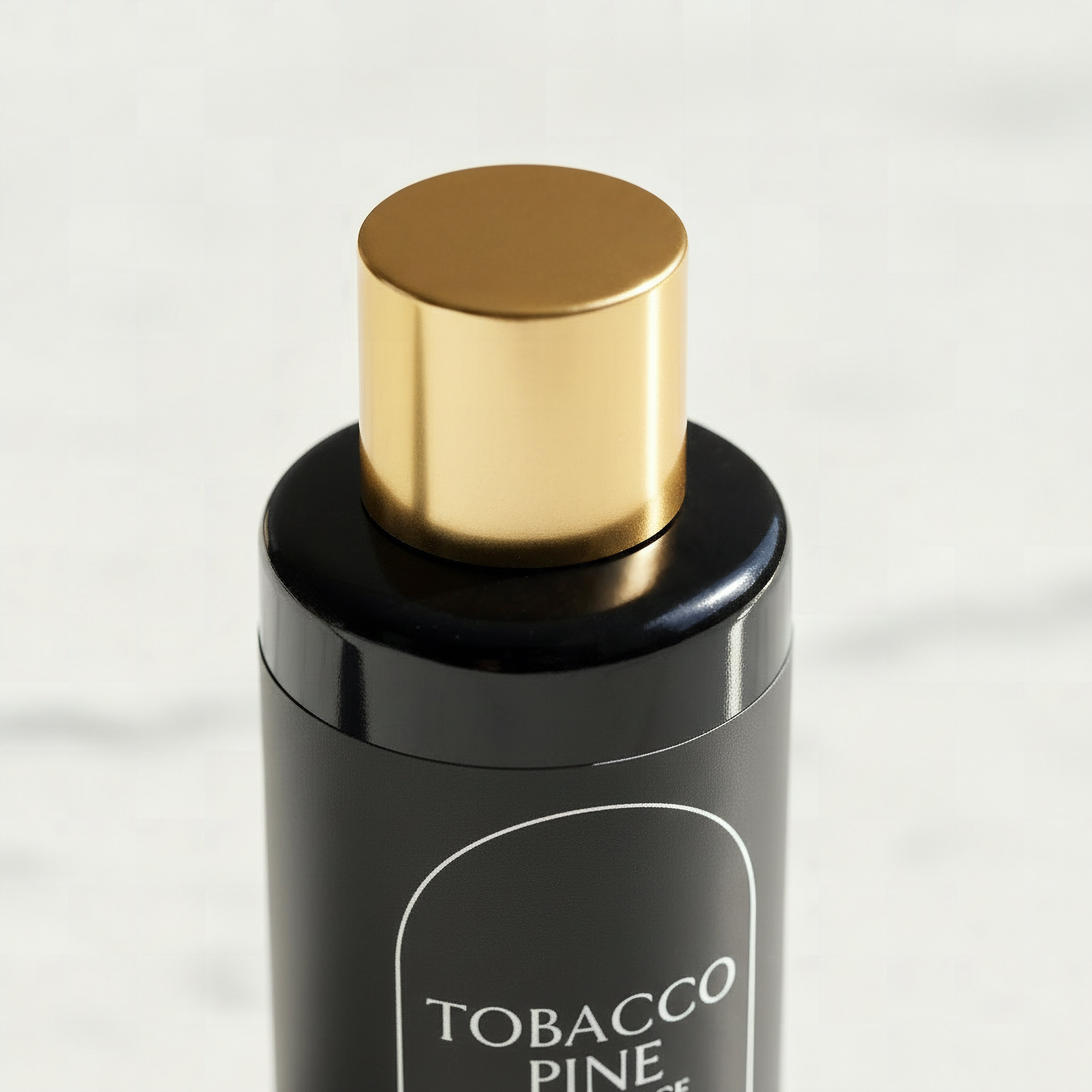Rabia Midnight Tobacco Pine Essence Oil - 250 ml-hbxhomeware-hbxdecorandfurnishings-image-2