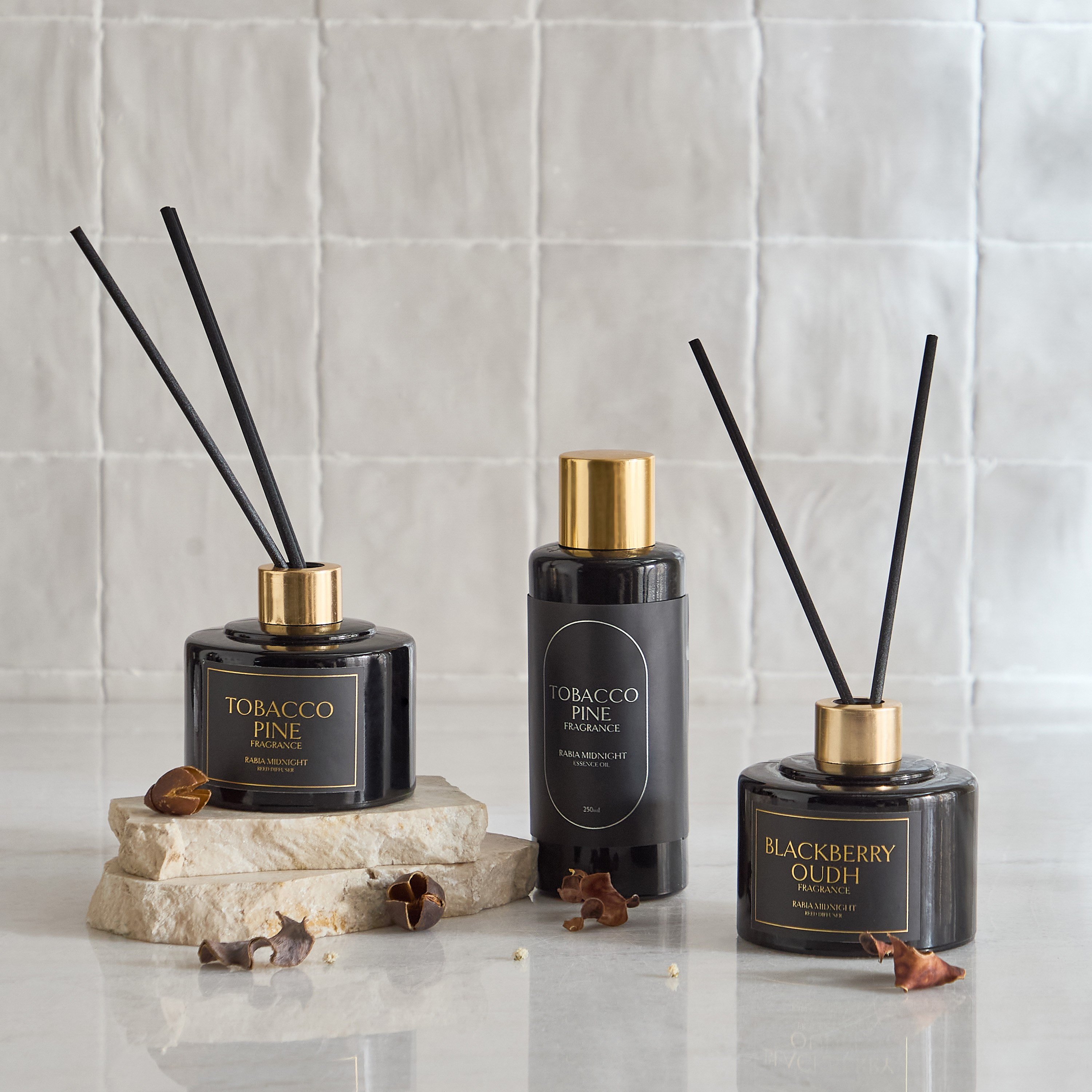 موزع عطور بالأعواد برائحة ميدنايت توباكو باين من ربيع - 200 مل-hbxbedroom-homefragrance-diffusers-image-7