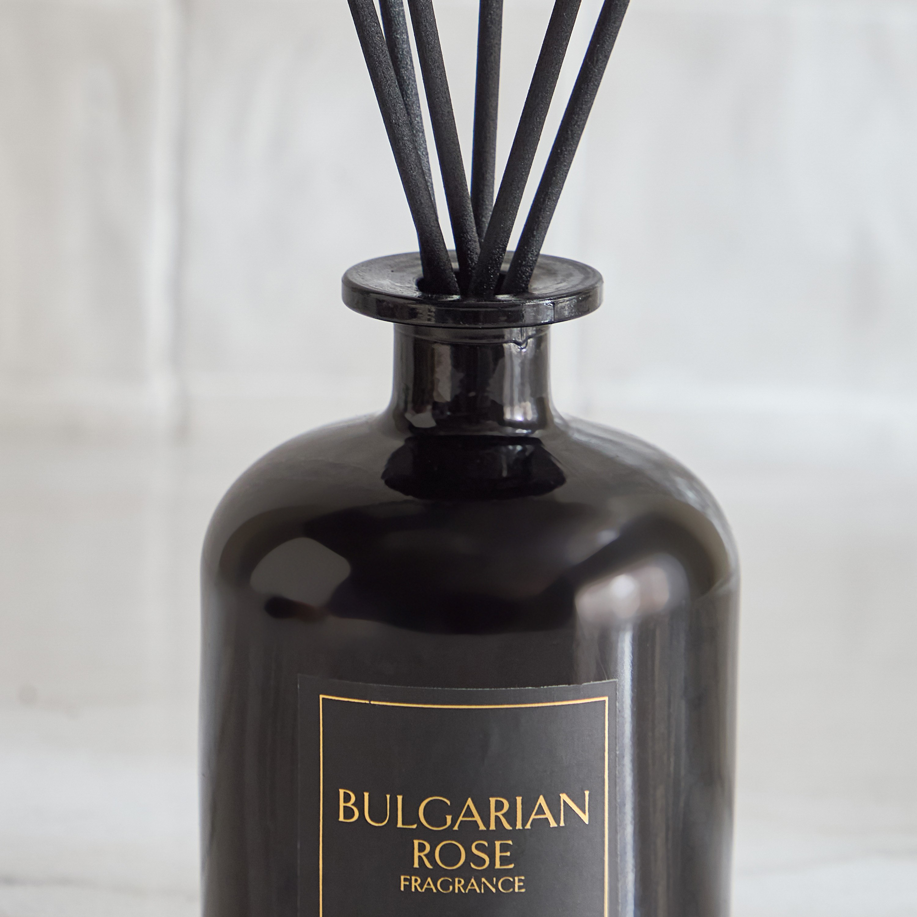 Rabia Midnight Bulgarian Rose Scented Reed Diffuser - 500 ml-hbxbedroom-homefragrance-diffusers-image-6