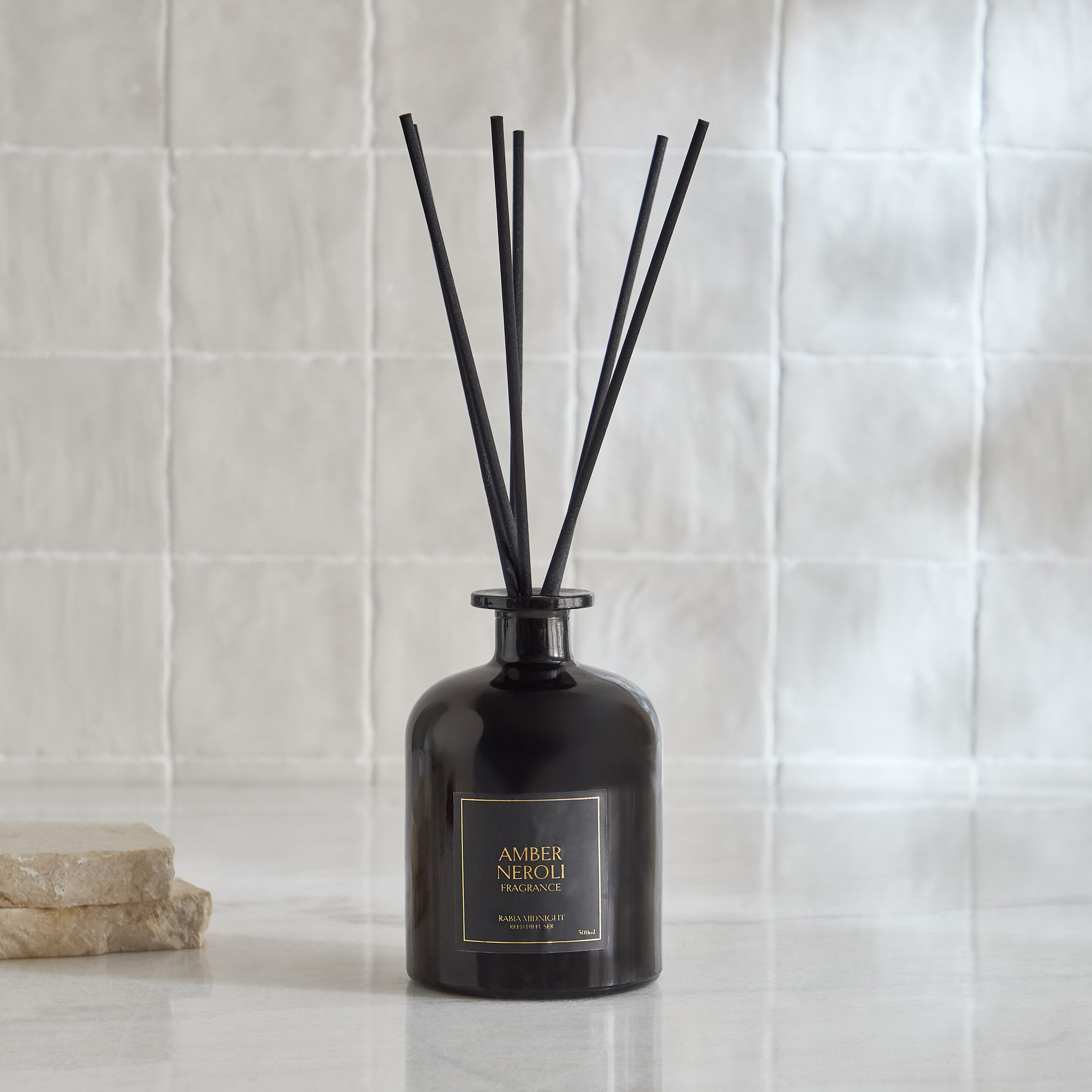موزّع عطور بأعواد العنبر ونيرولي ميدنايت من رابيا - 500 مل-hbxbedroom-homefragrance-diffusers-image-4