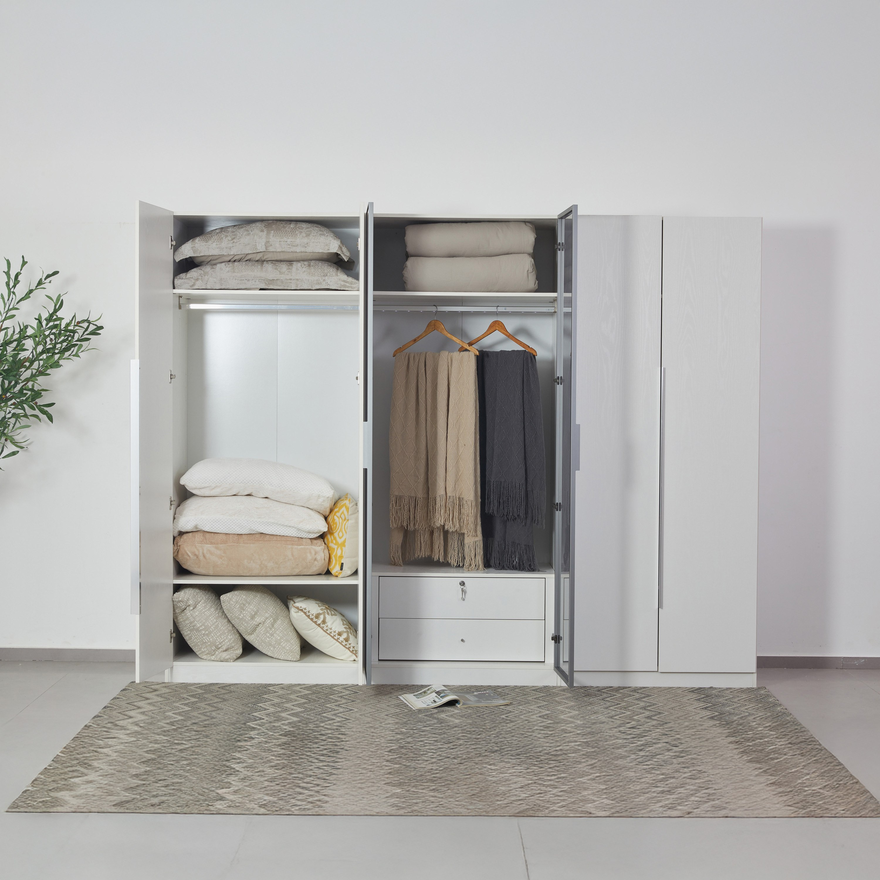 خزانة ملابس ذكية 6 أبواب بزجاج شفاف ودرجين من فرانكفورت-hbxfurniture-wardrobes-image-2
