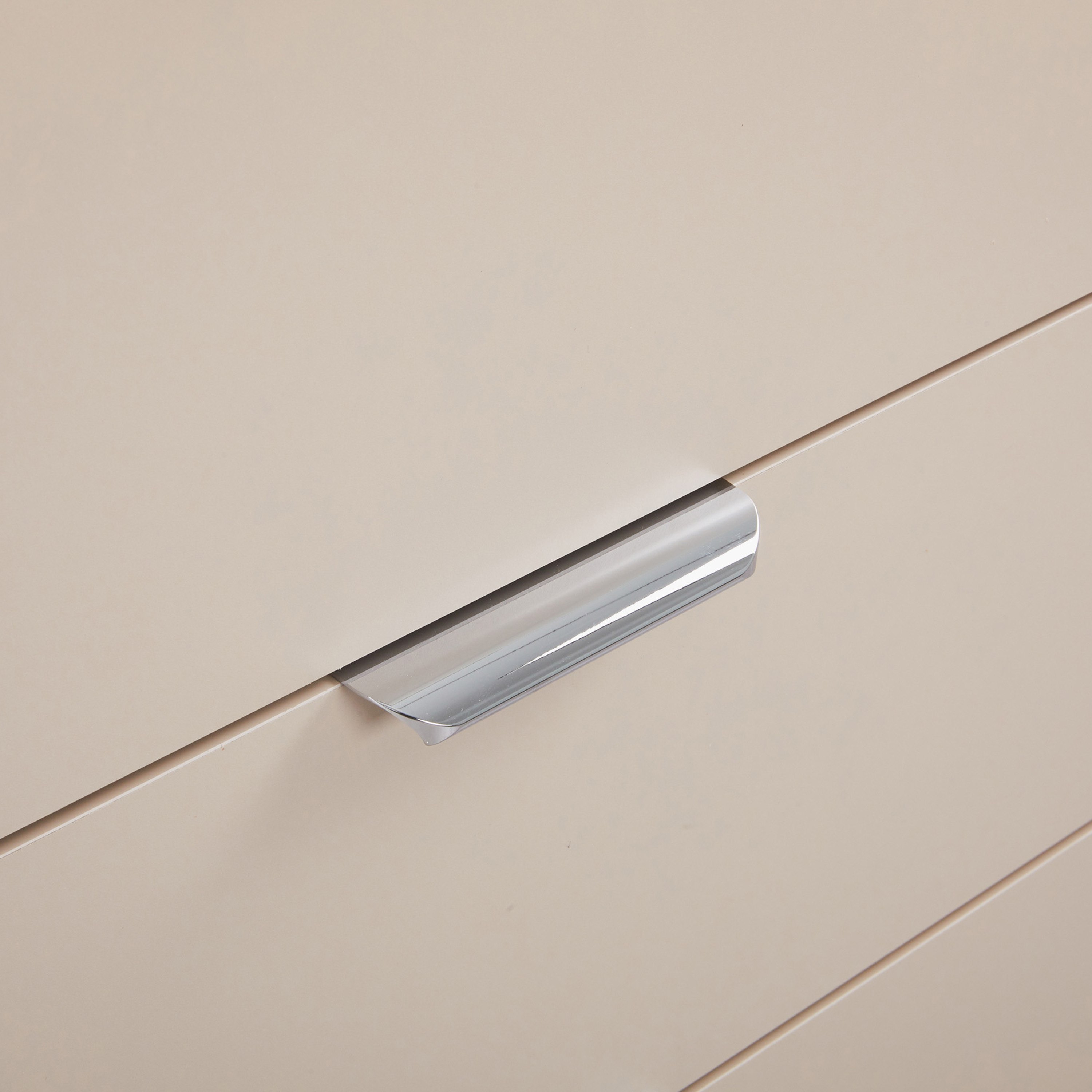 Teverina Chest Of 5 Drawers-hbxfurniture-dressersandchests-chestofdrawers-image-4
